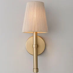 Juan Sconce