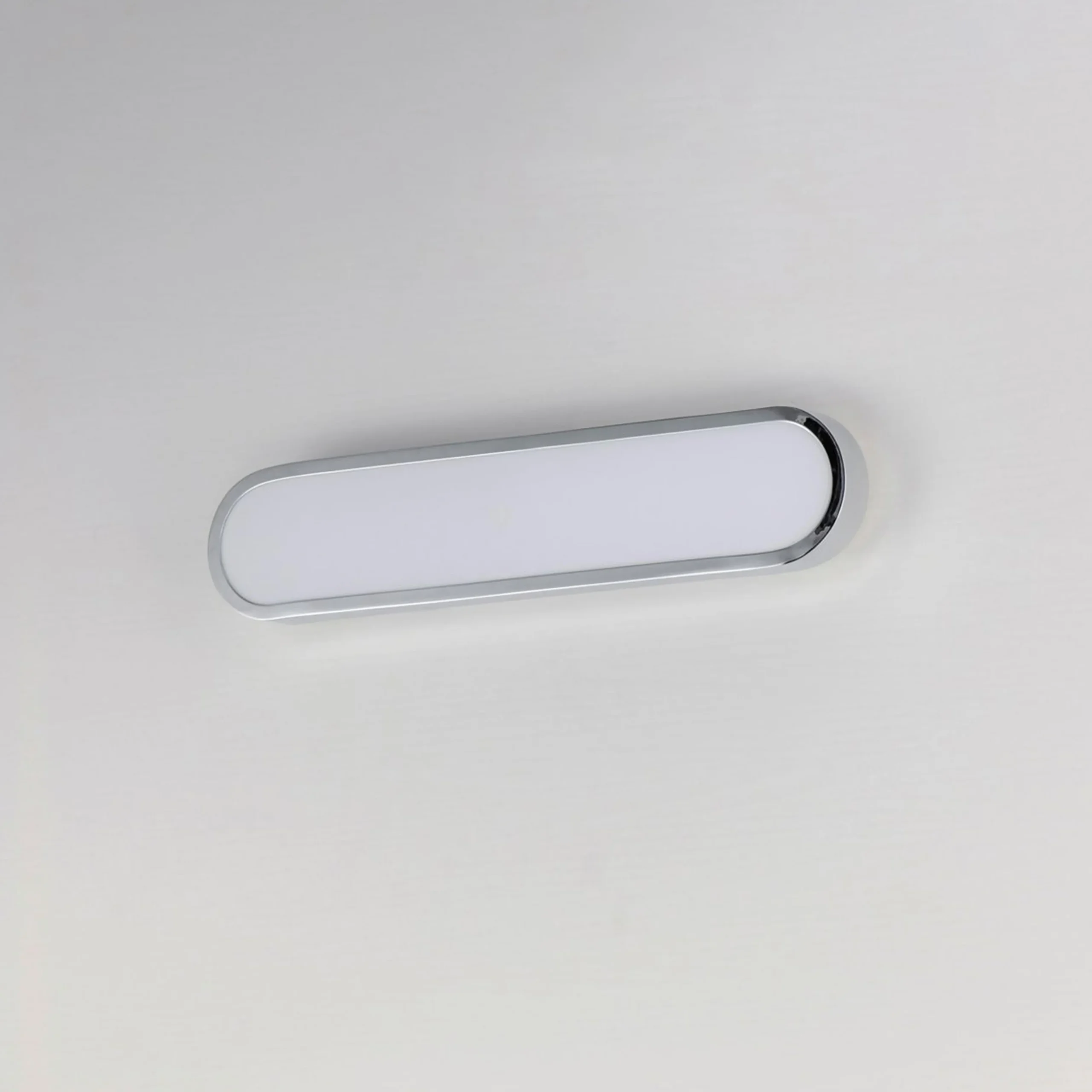 Julius LED Vanity Light - 18"