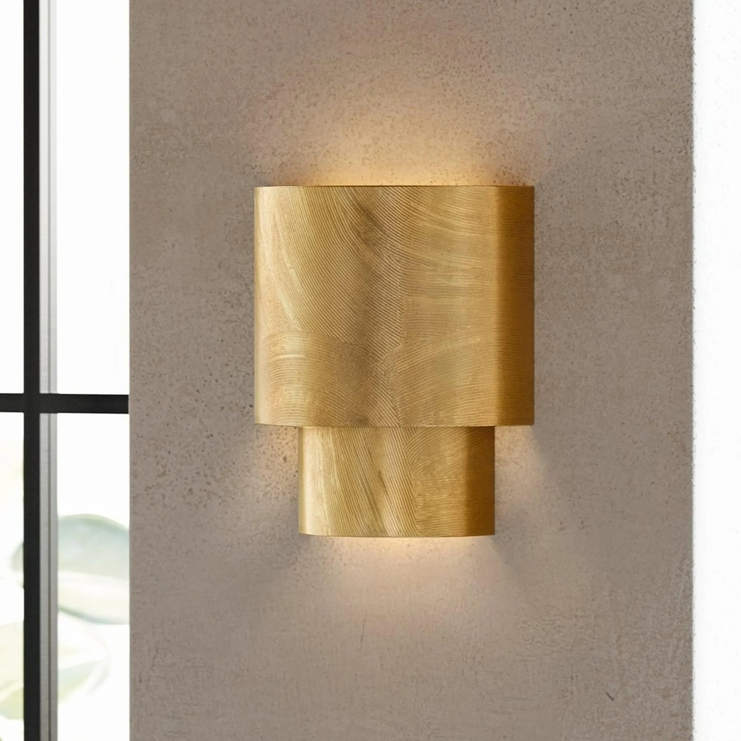 Kyron Sconce