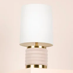 Labrador Table Lamp