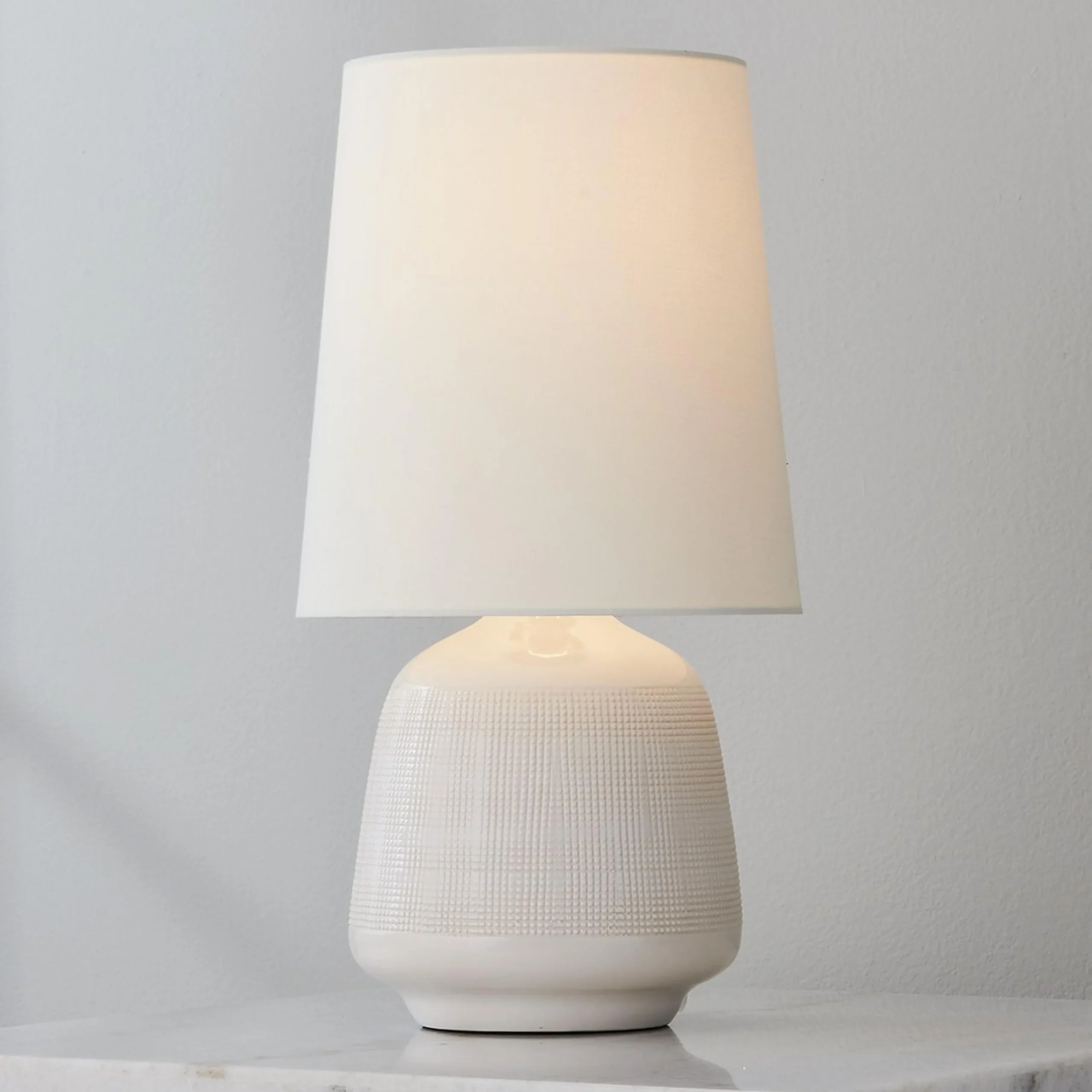 Lavajos Table Lamp