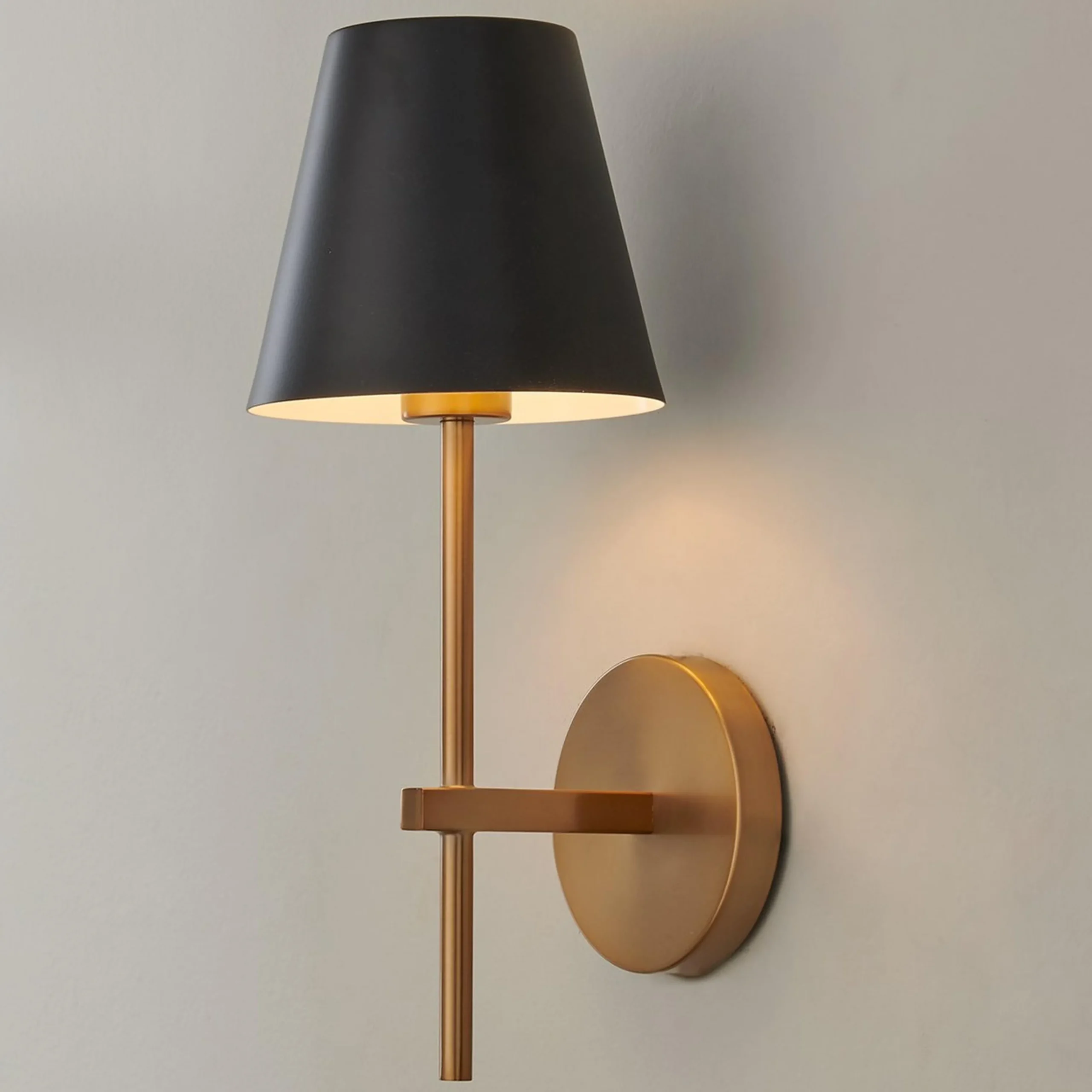 Leoda Sconce