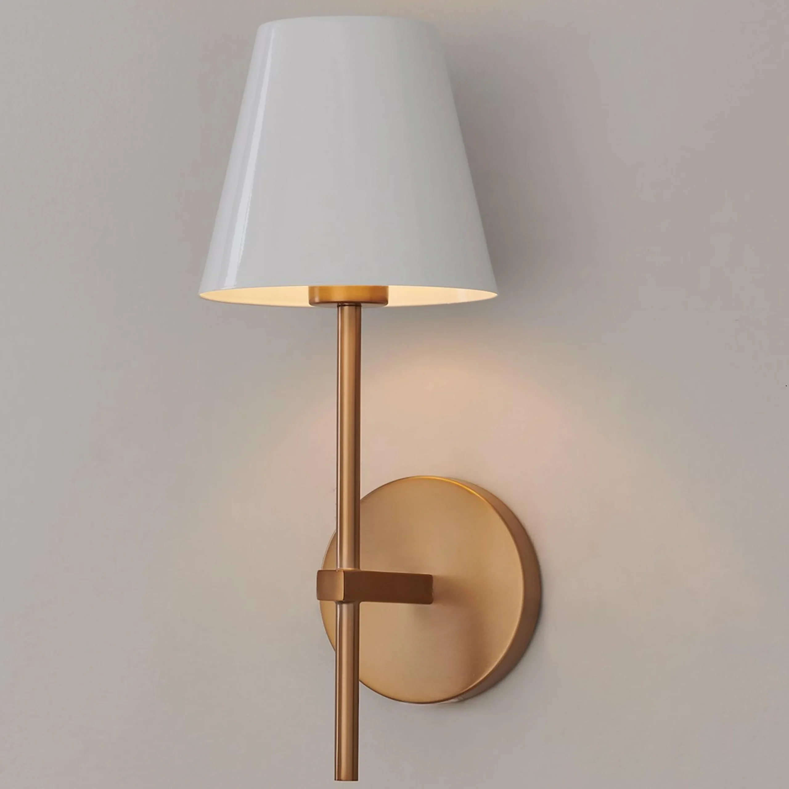 Leoda Sconce