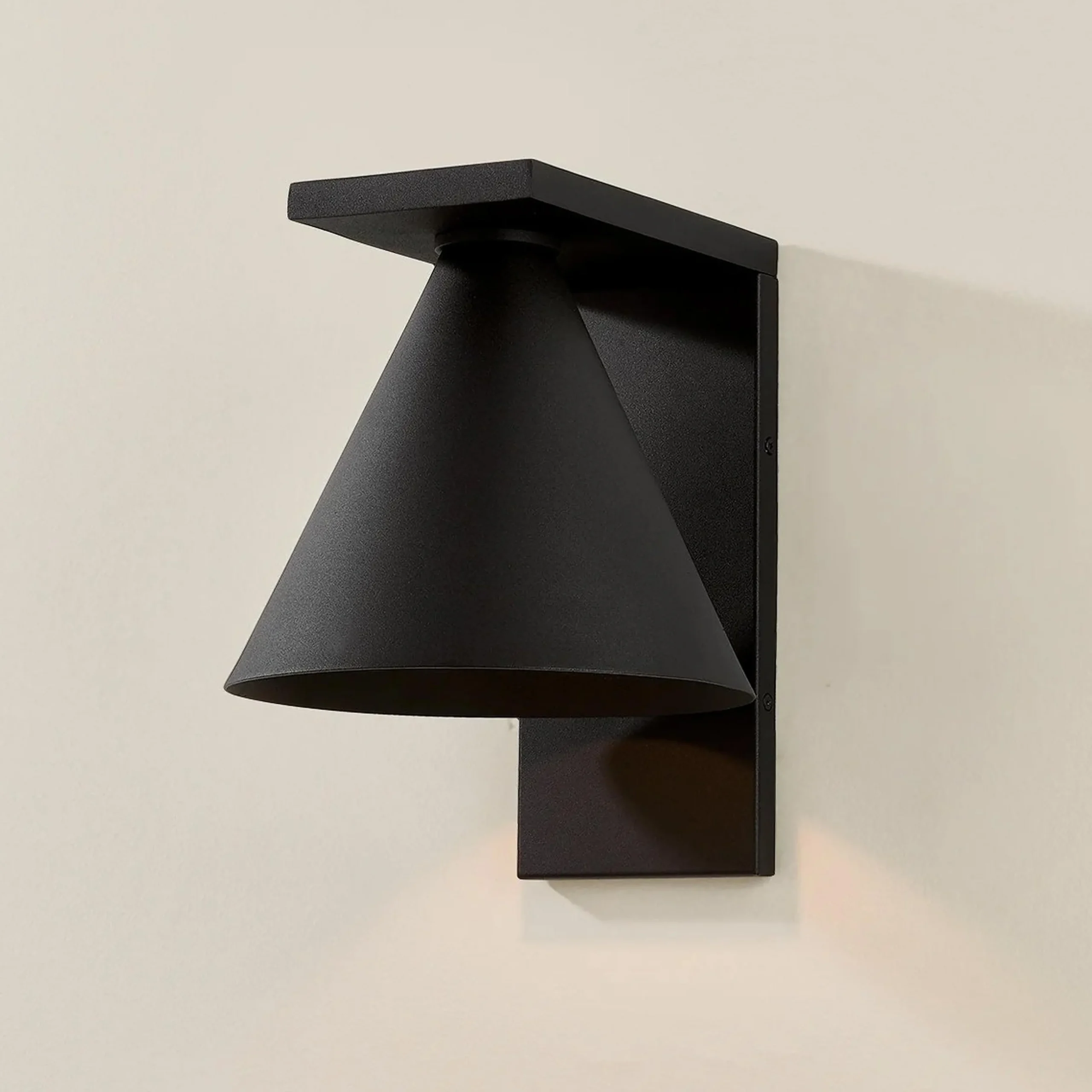 Lochmere Outdoor Sconce - Small
