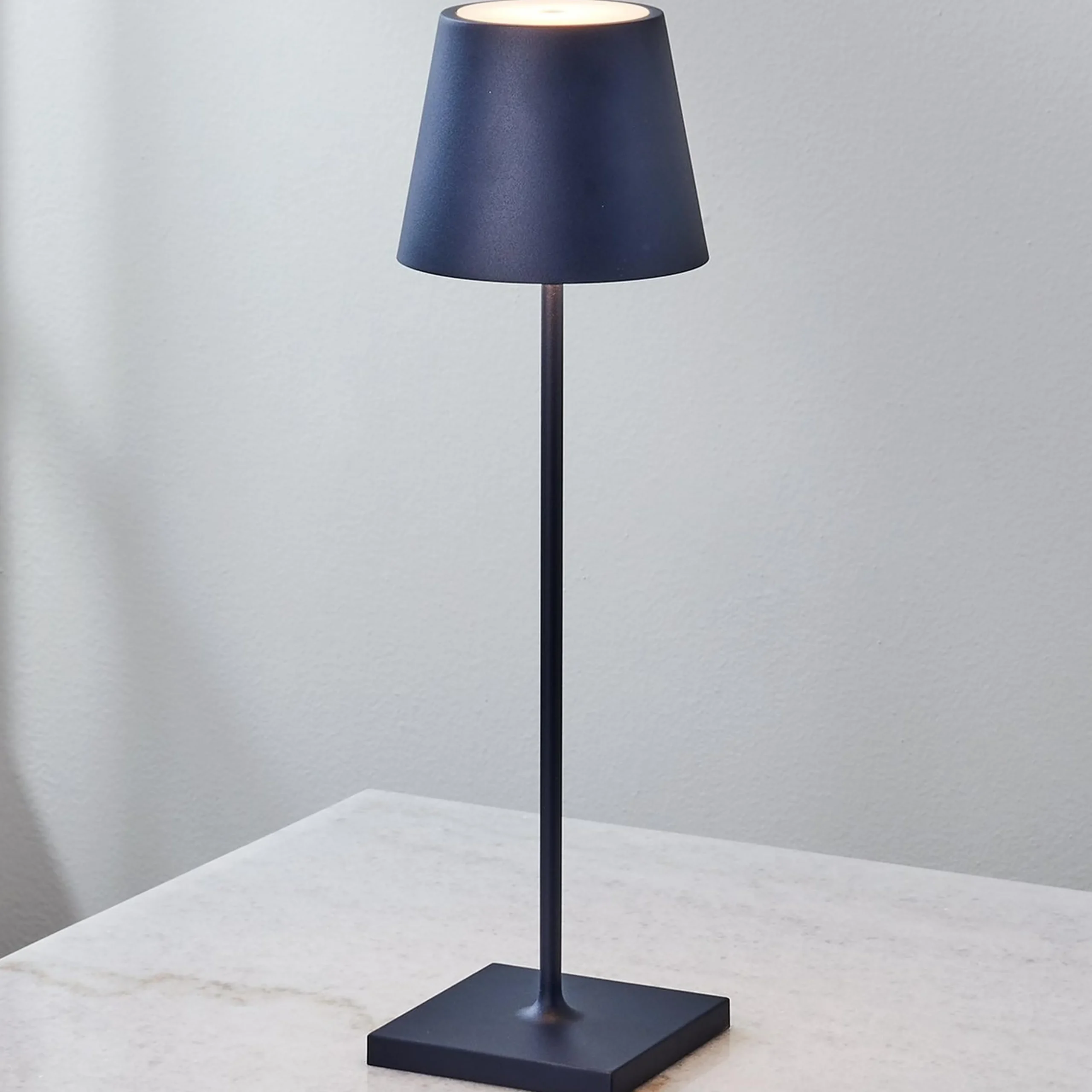 Lucy Cordless Table Lamp
