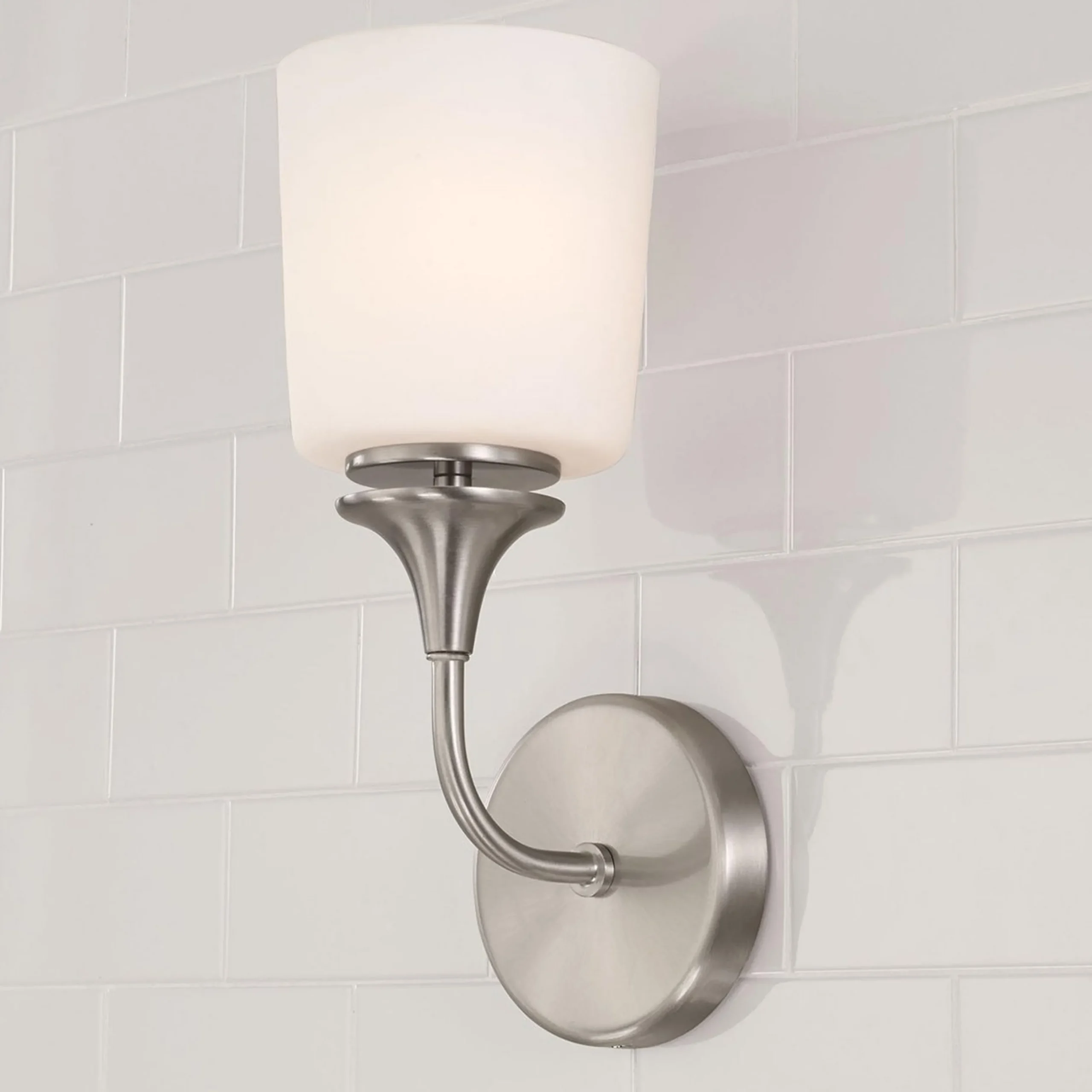 Mayhue Bath Sconce