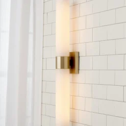Minimal Chic Bath Sconce
