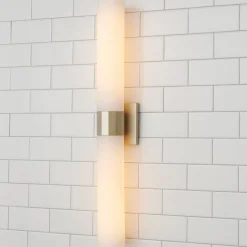 Minimal Chic Bath Sconce