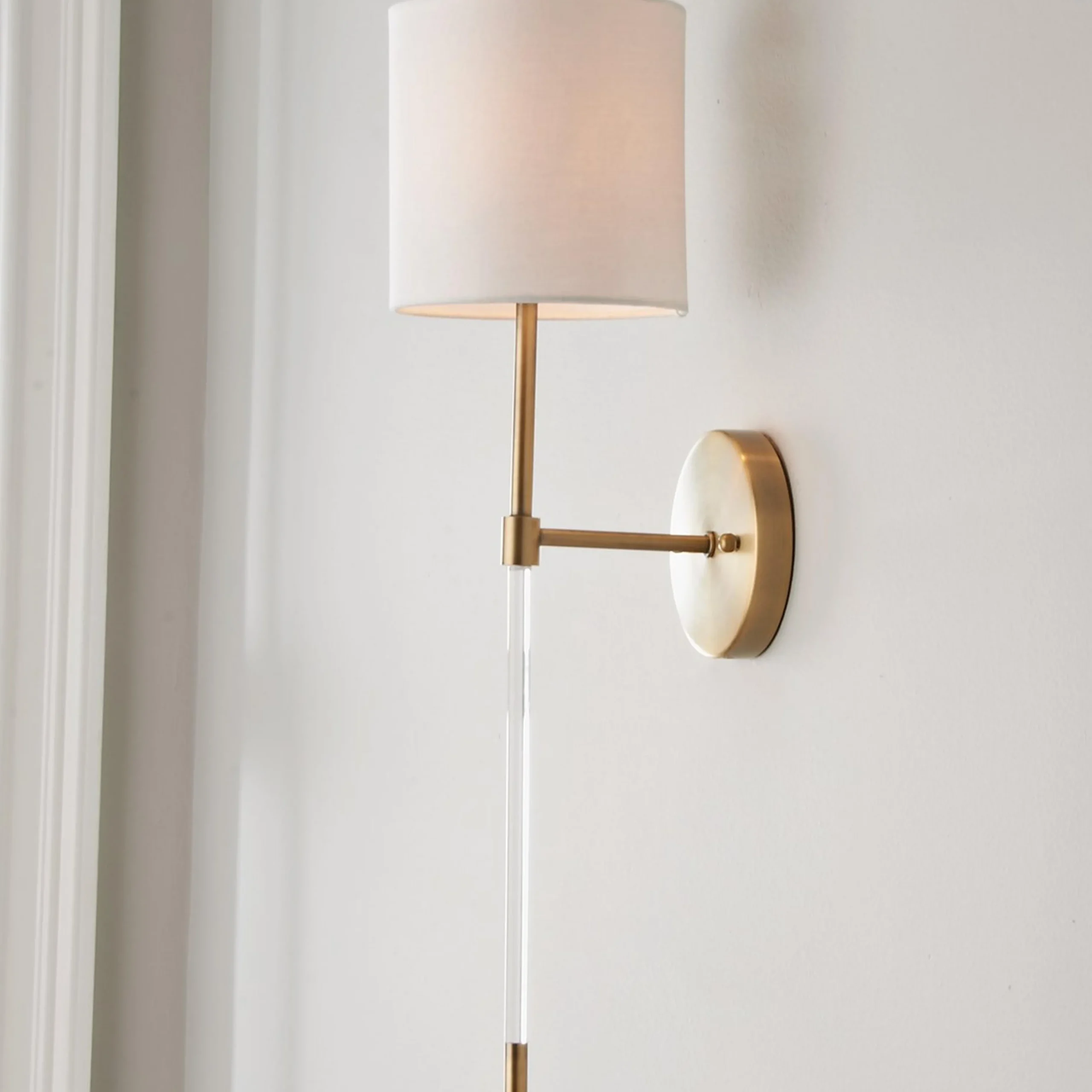 Minimalist Acrylic Rod Sconce