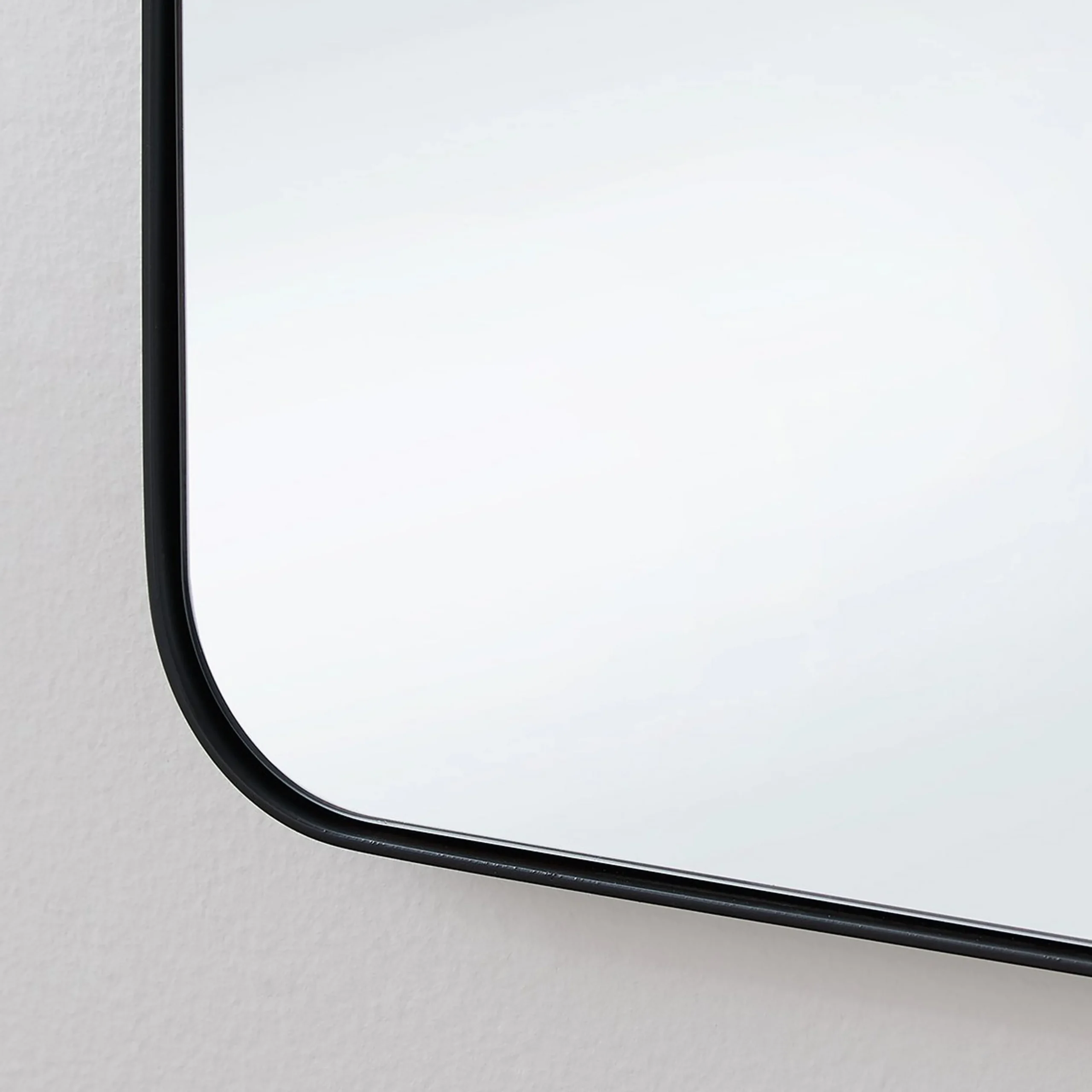 Minimalist Diem Mirror