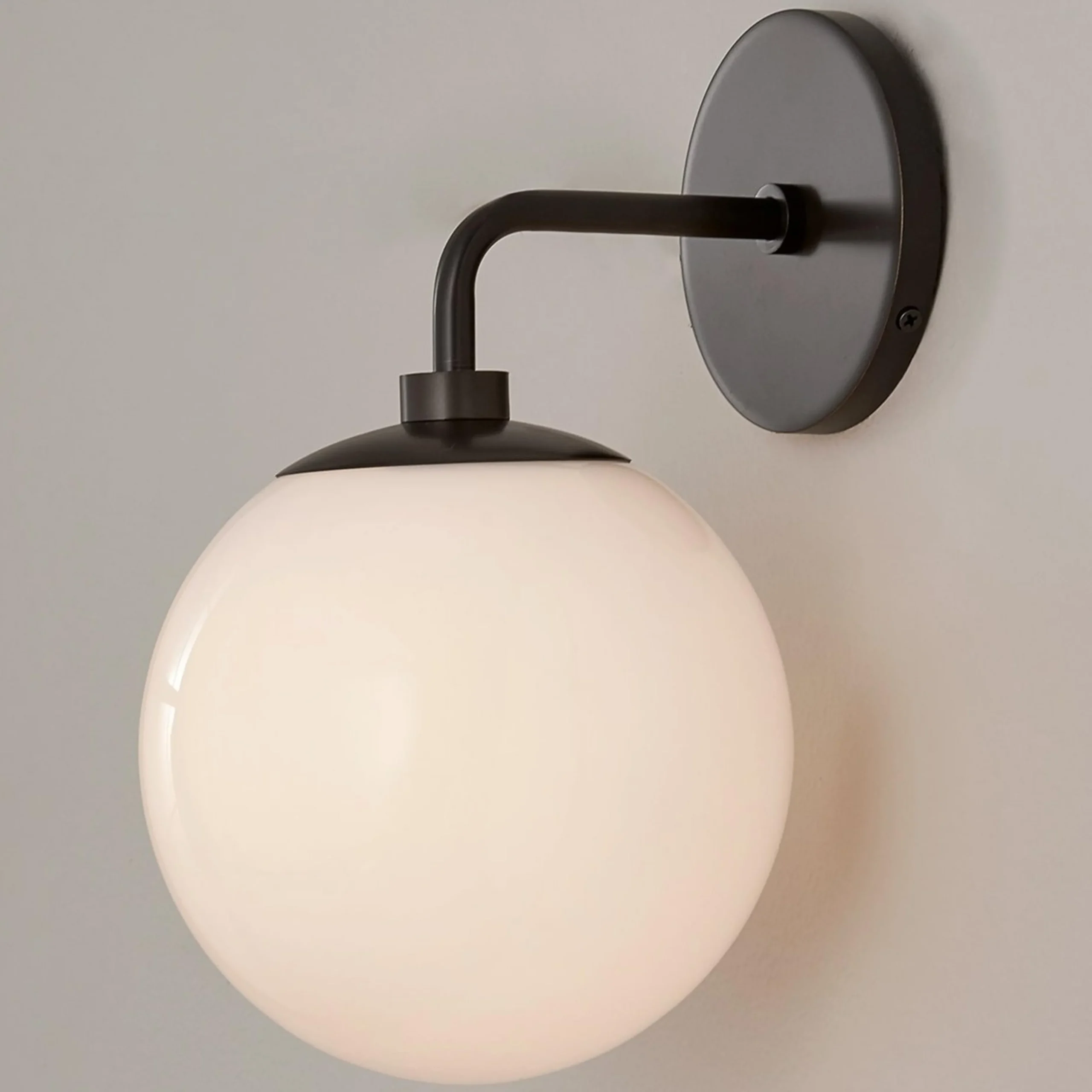 Minimalist Globe Sconce - 1 Light