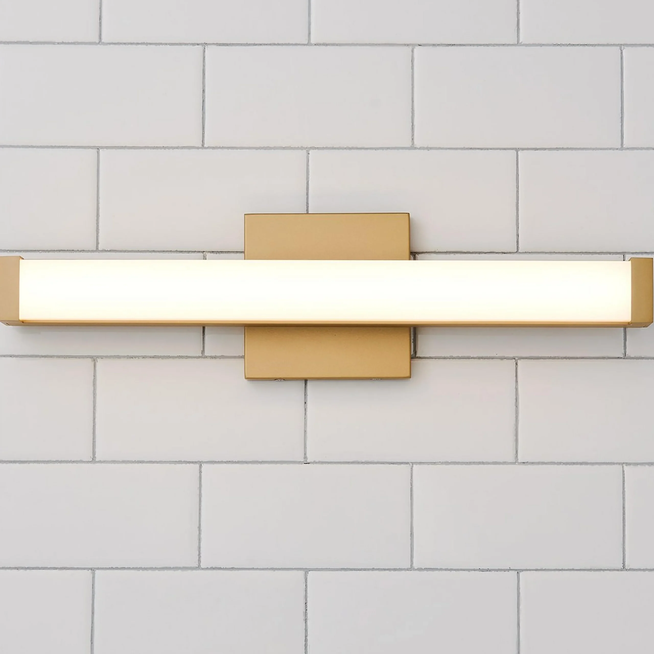 Modern Bar Vanity Light - 18"
