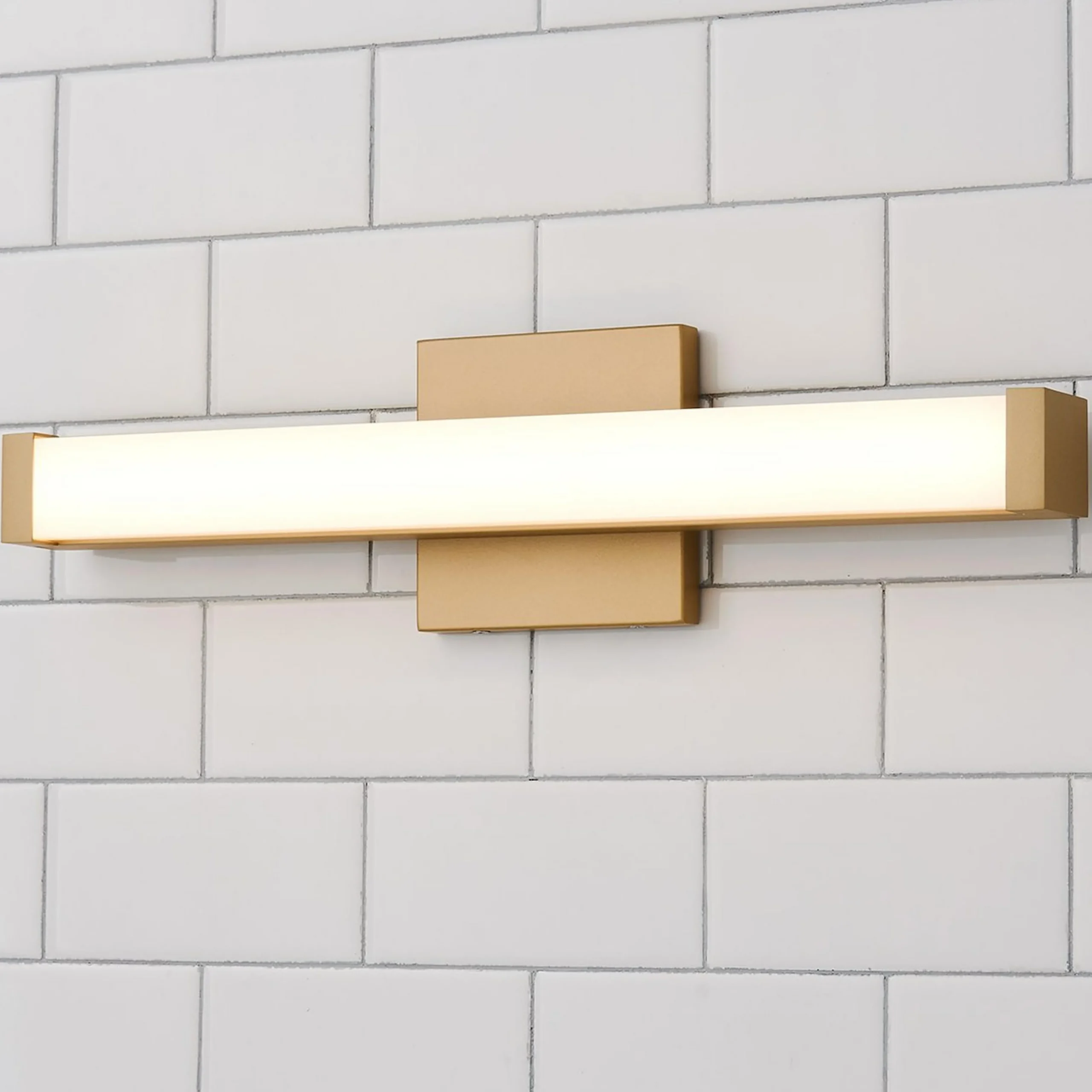 Modern Bar Vanity Light - 18"