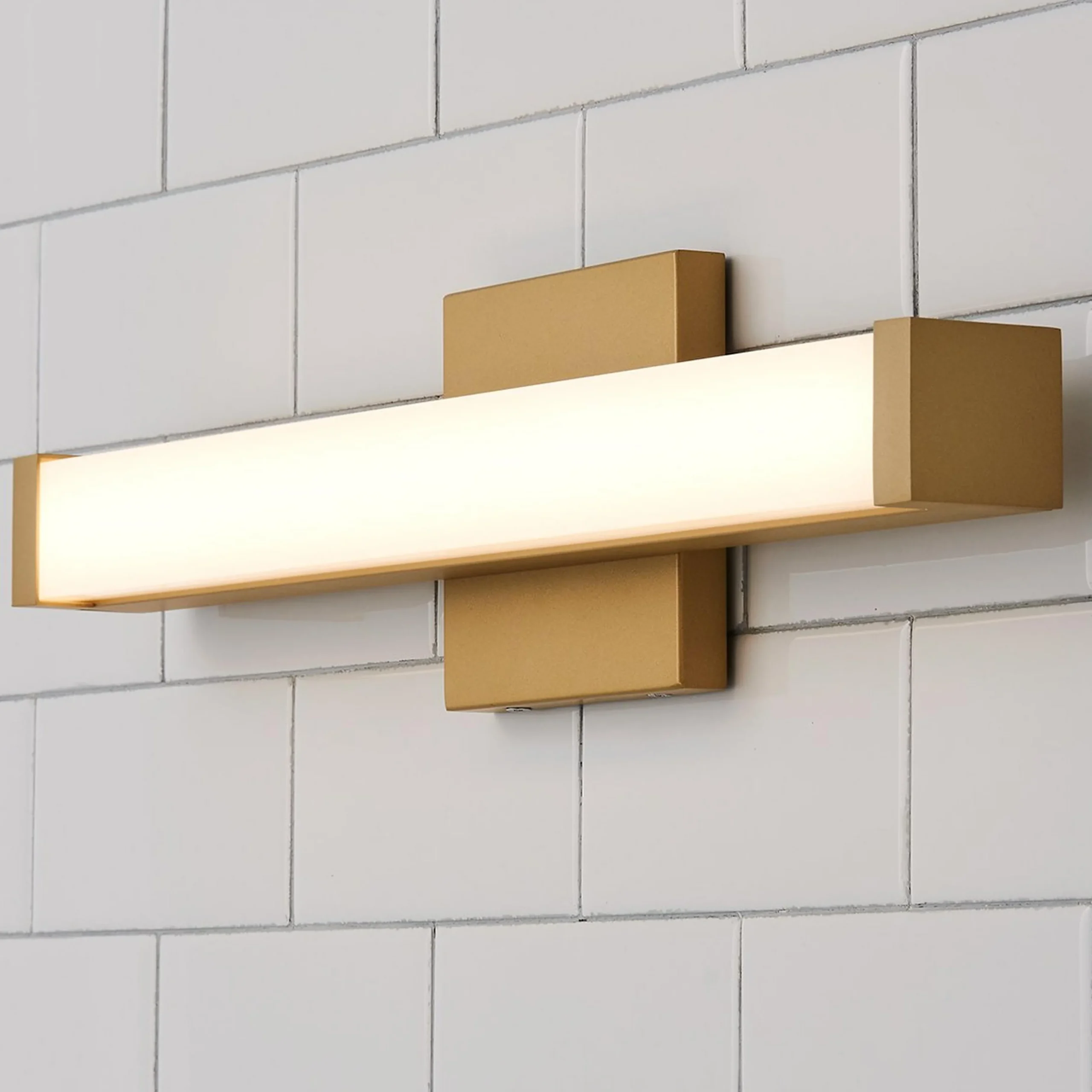 Modern Bar Vanity Light - 18"