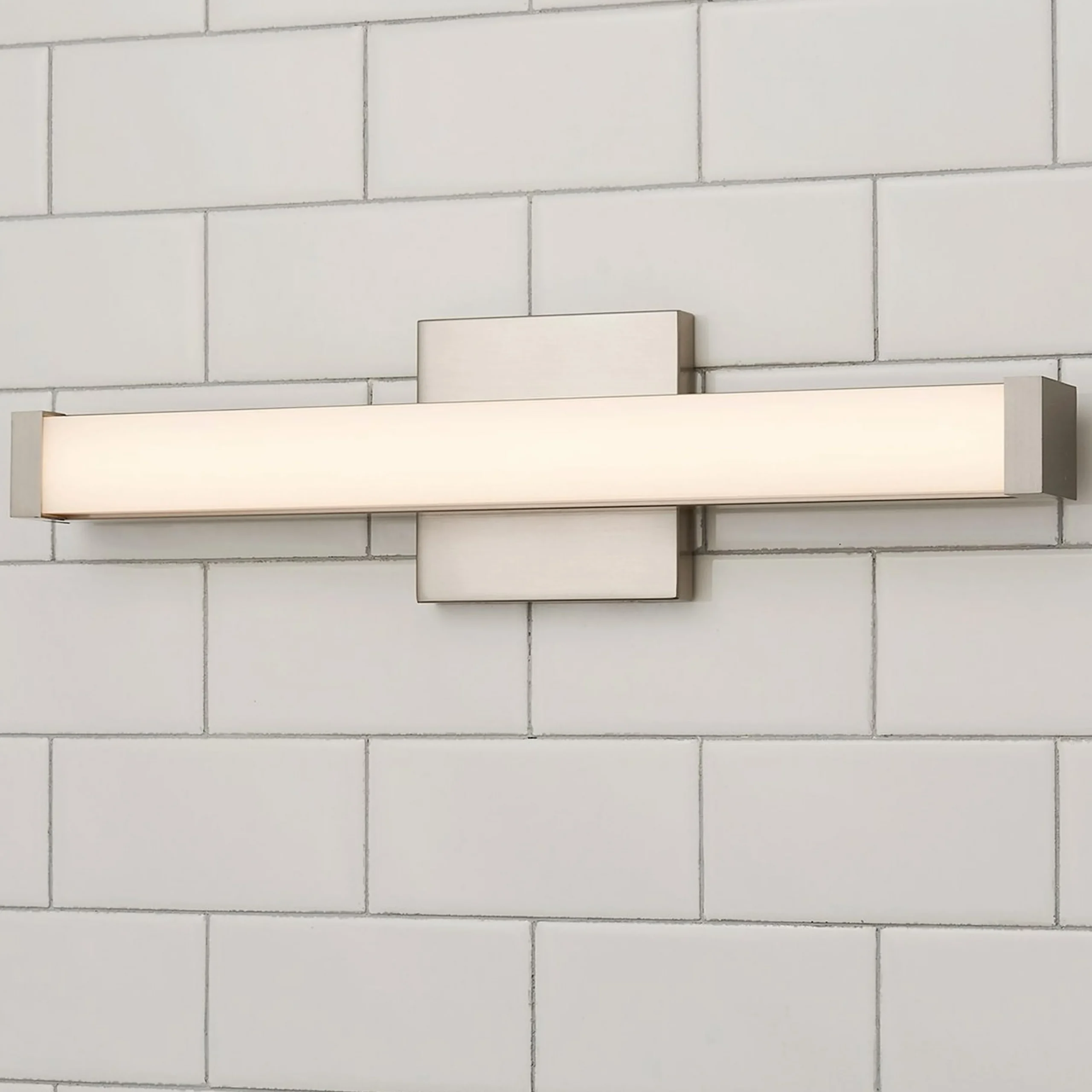 Modern Bar Vanity Light - 18"