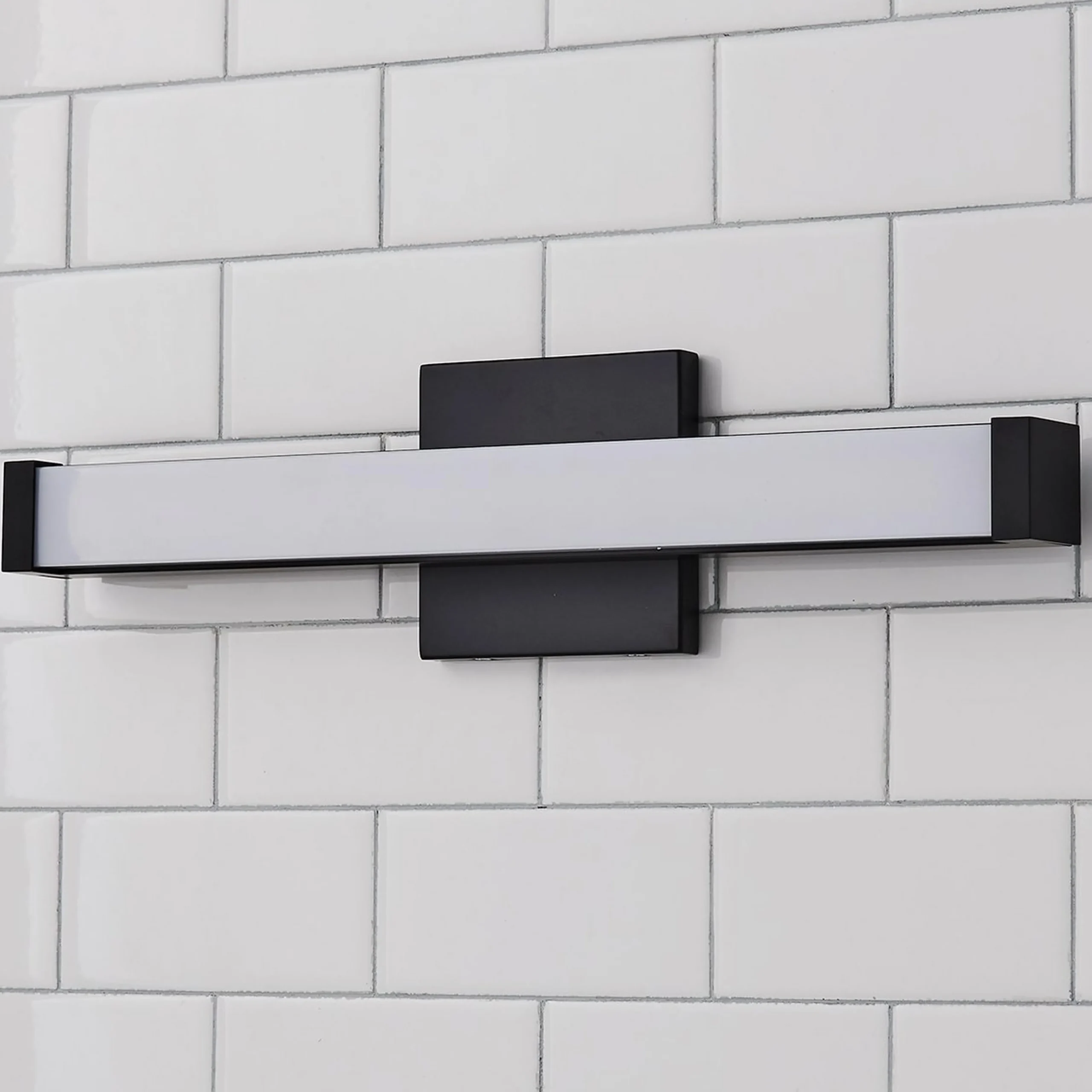 Modern Bar Vanity Light - 18"