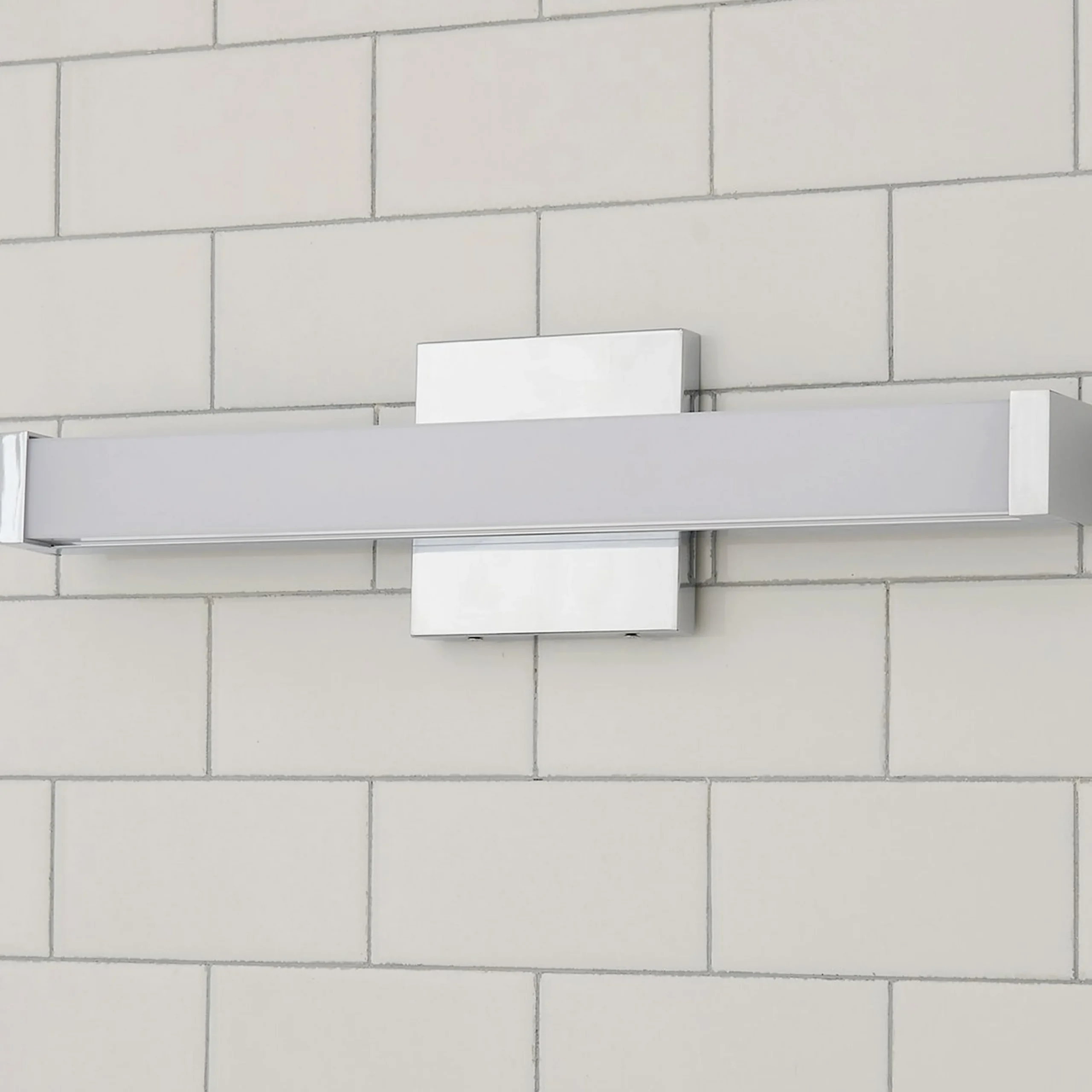 Modern Bar Vanity Light - 18"