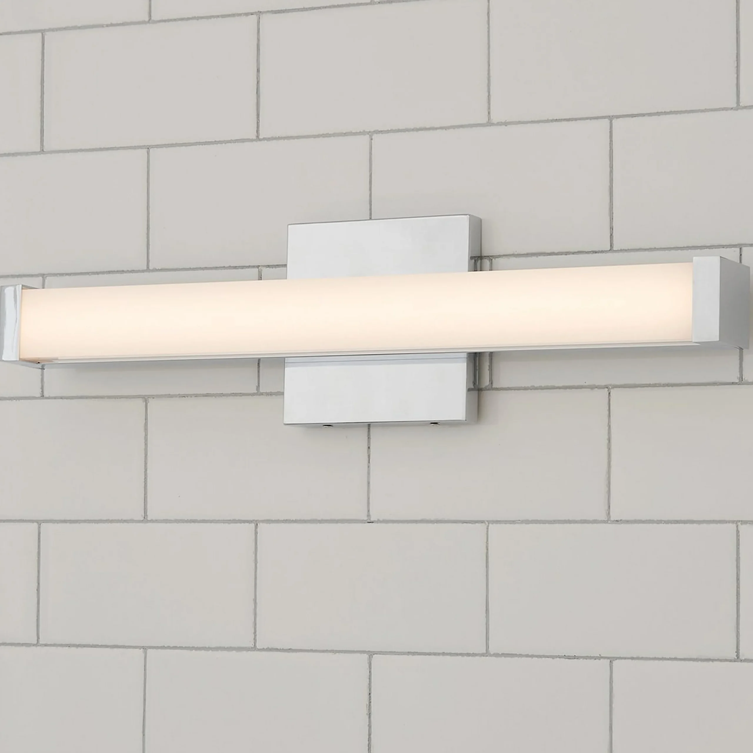 Modern Bar Vanity Light - 18"