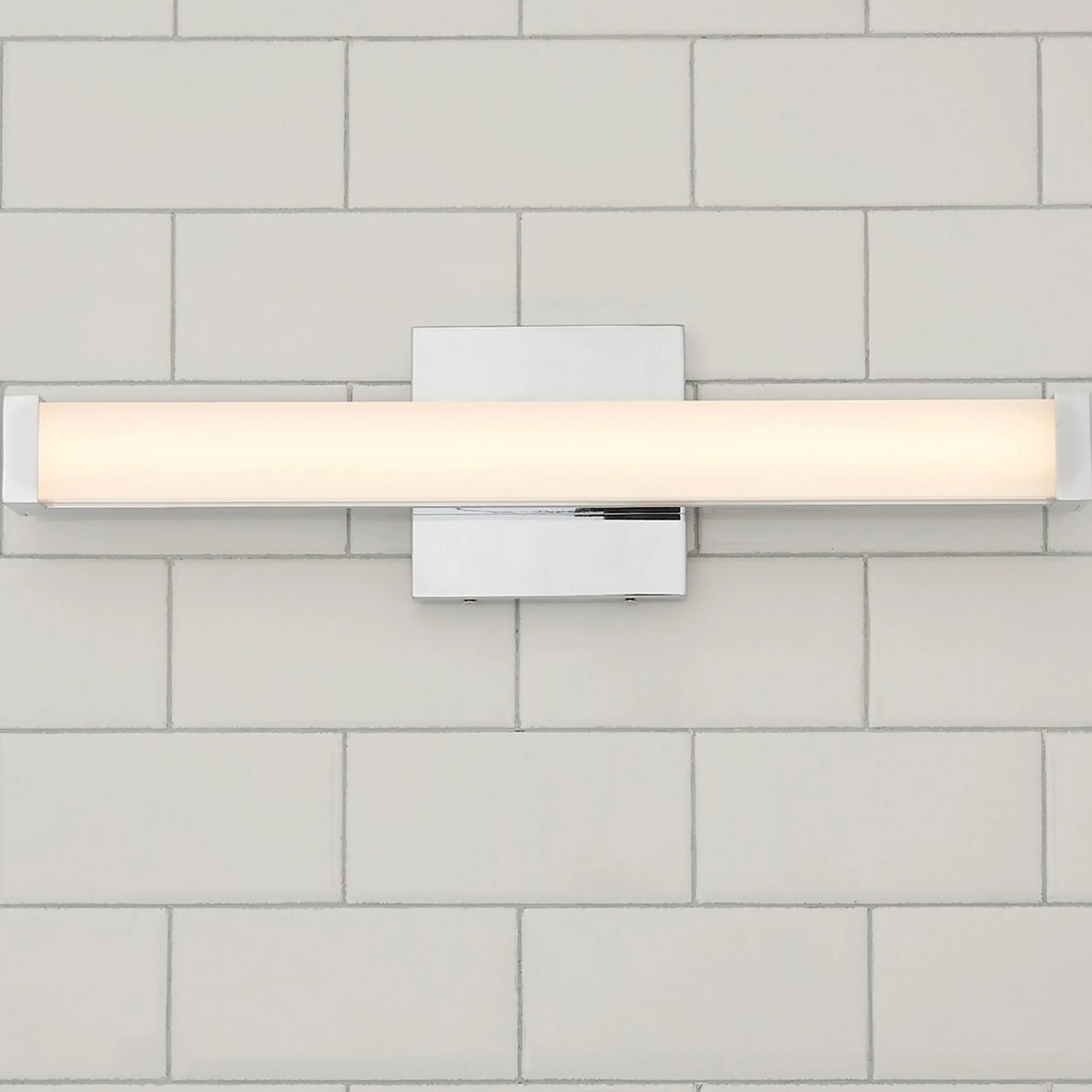 Modern Bar Vanity Light - 18"