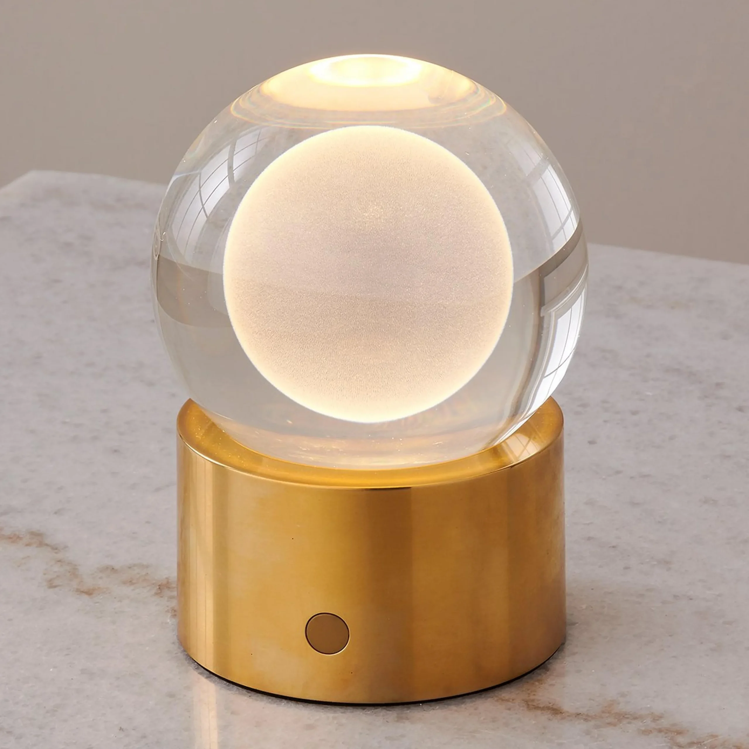 Moonstone Cordless LED Indoor/Outdoor Table Lamp