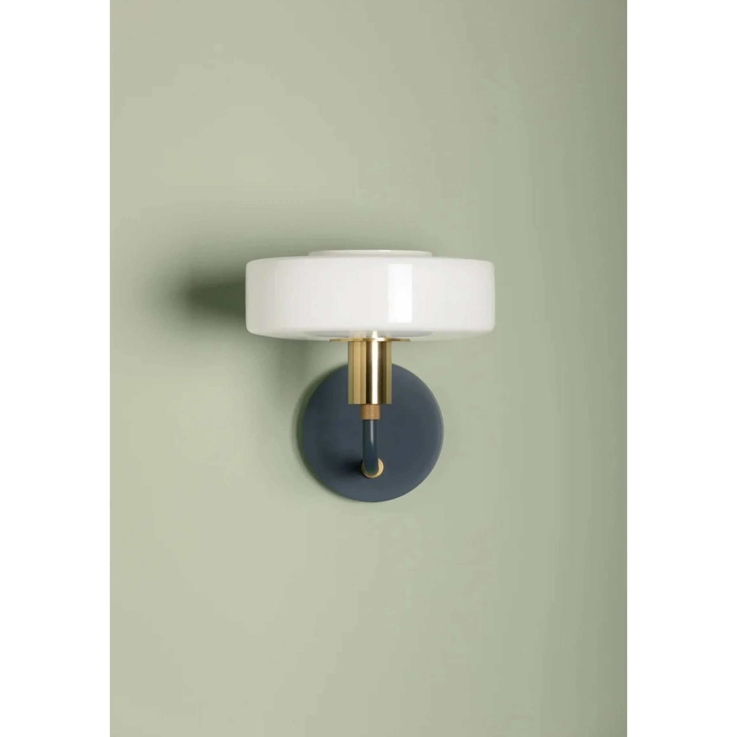 Nikola Bath Sconce