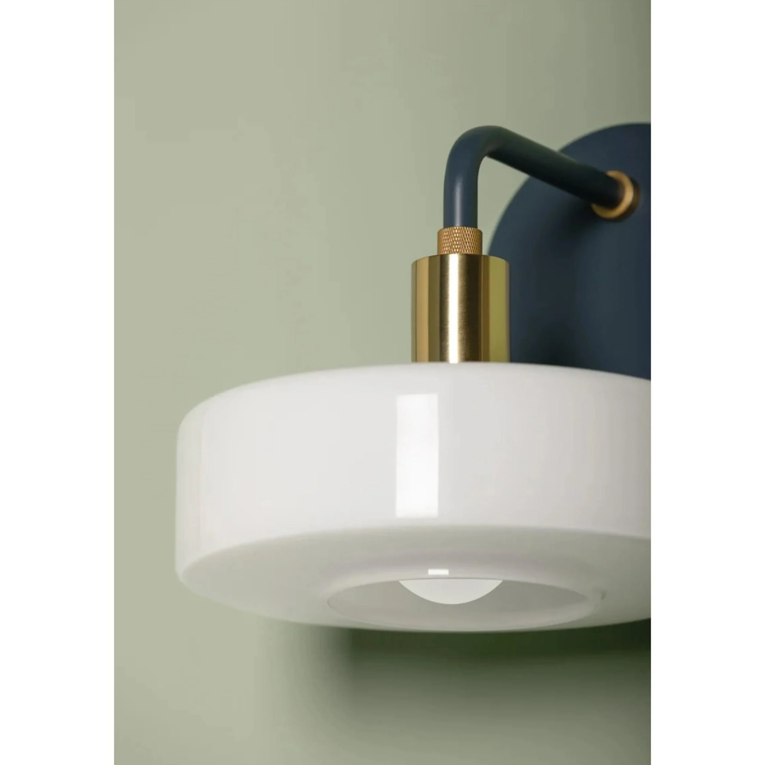 Nikola Bath Sconce