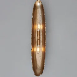Oumaumau Sconce