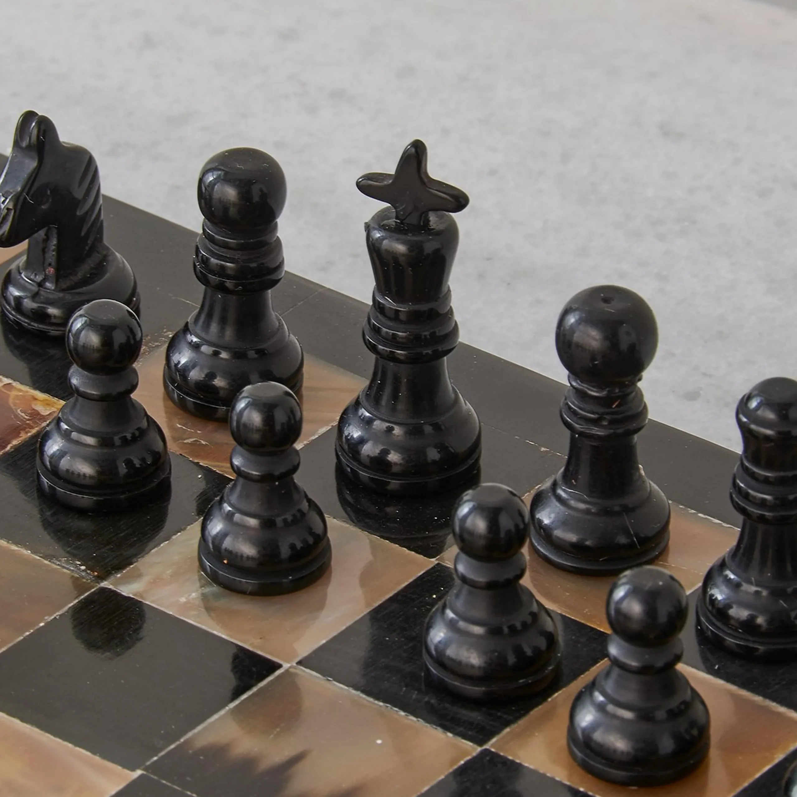 Pembe Chess Set
