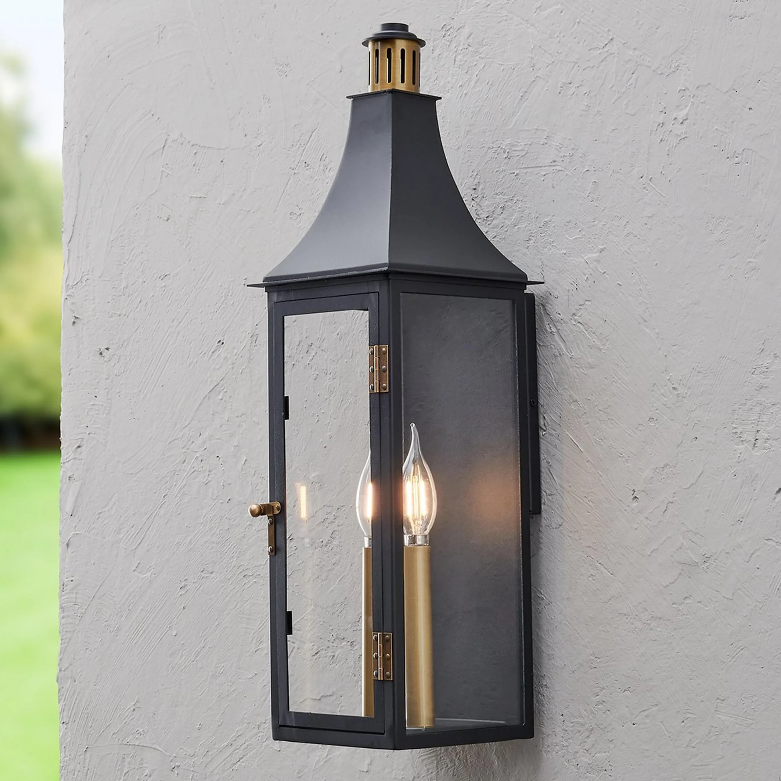 Pembroke Outdoor Sconce - Medium