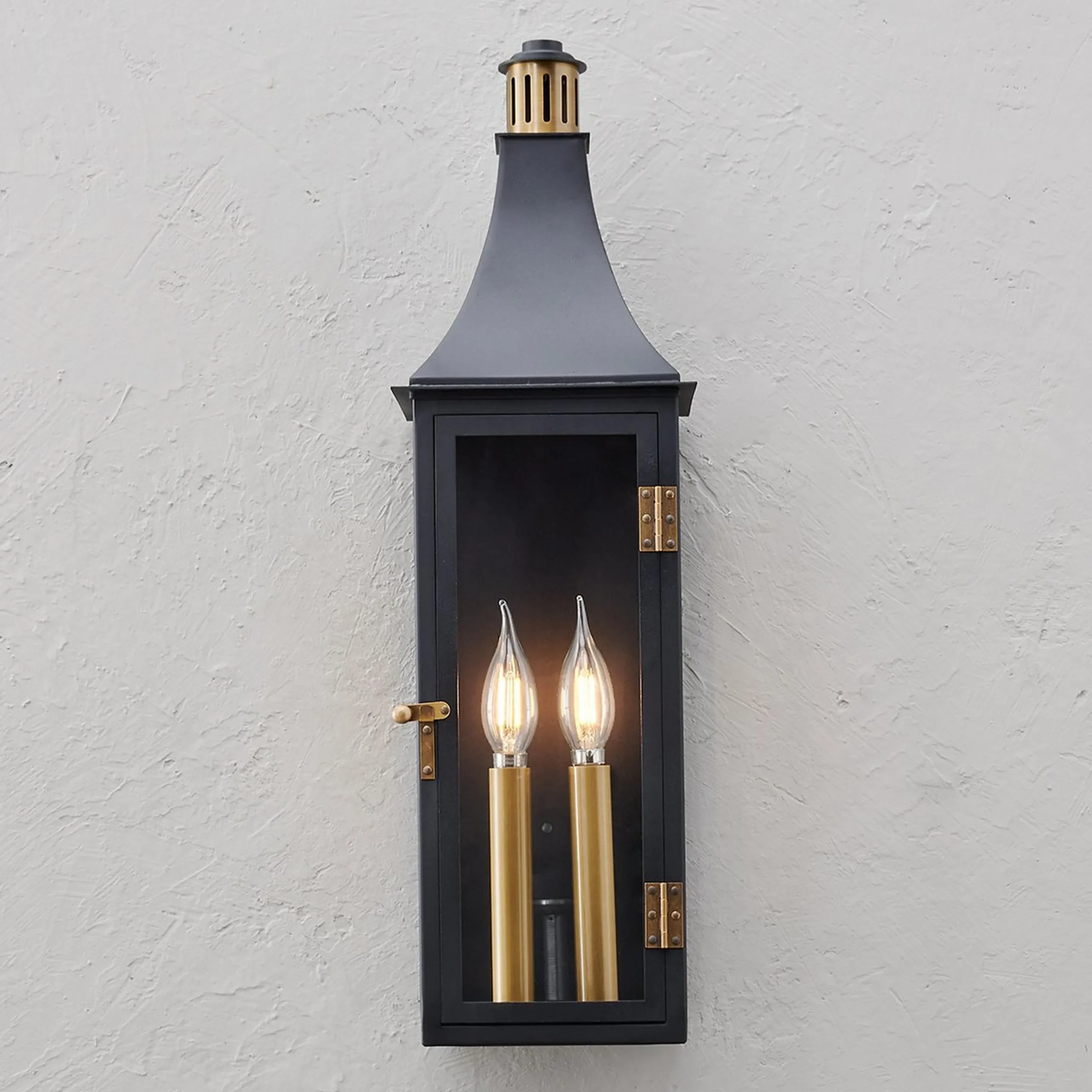 Pembroke Outdoor Sconce - Medium