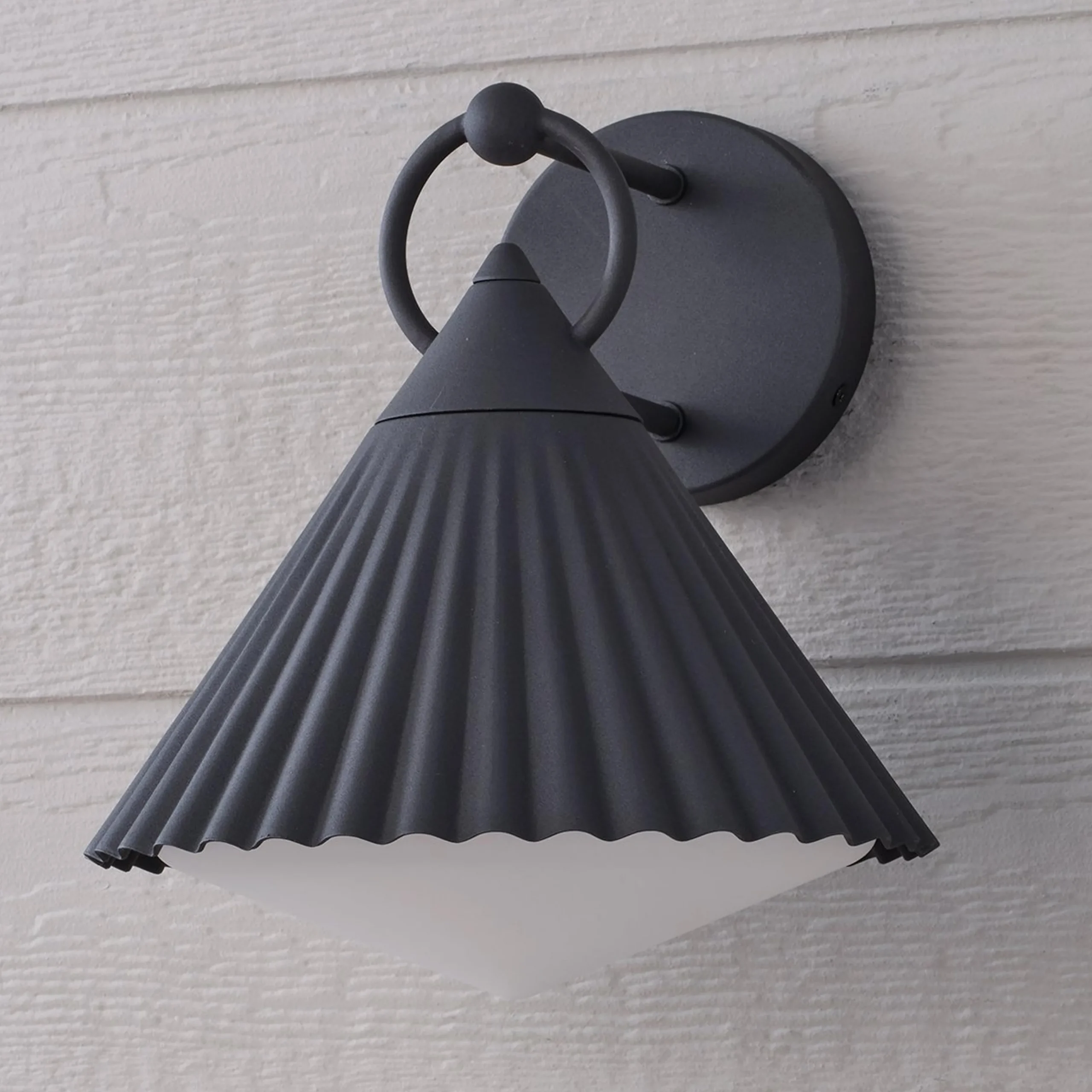 Pointed Pleat Outdoor Wall Sconce