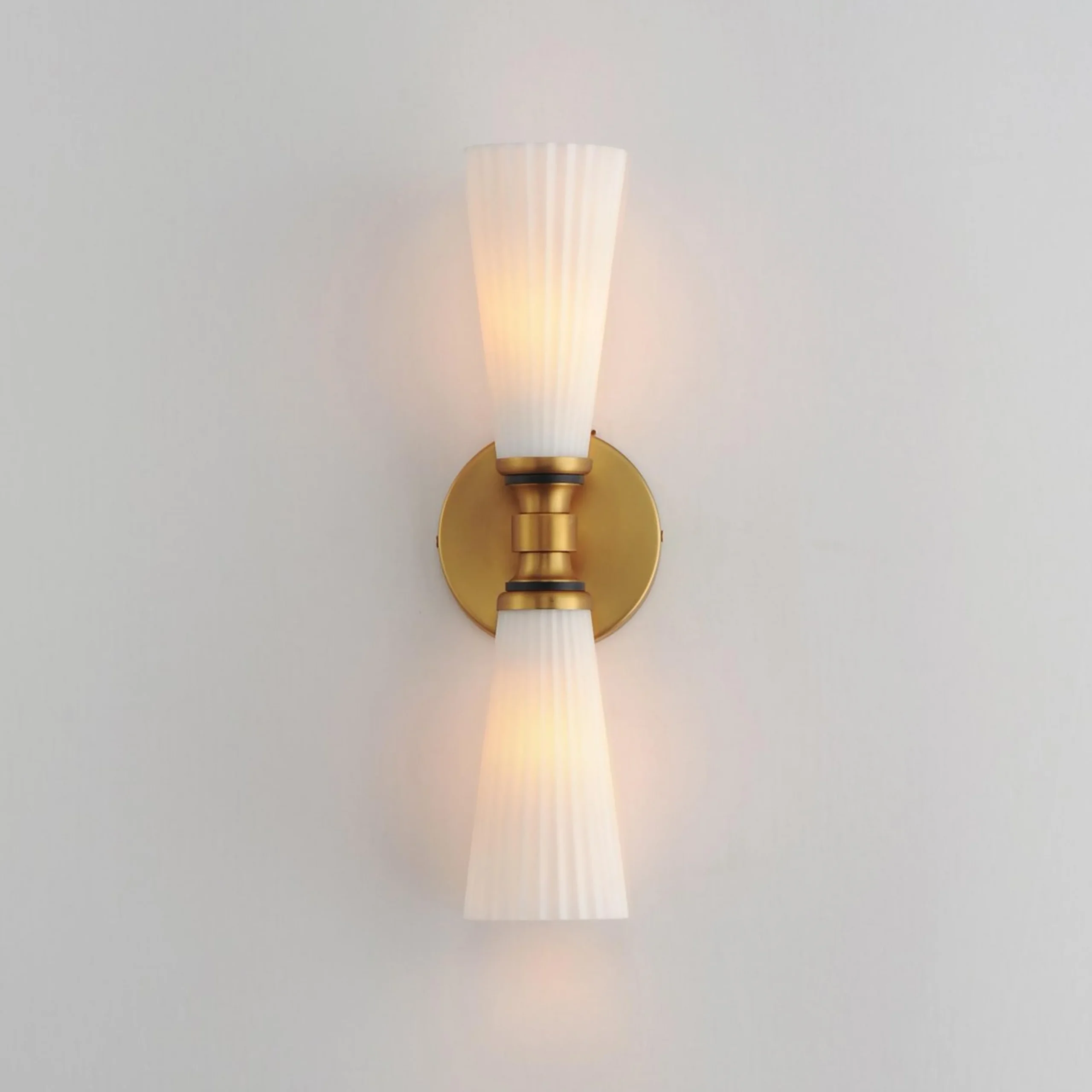 Prenzlauer Sconce