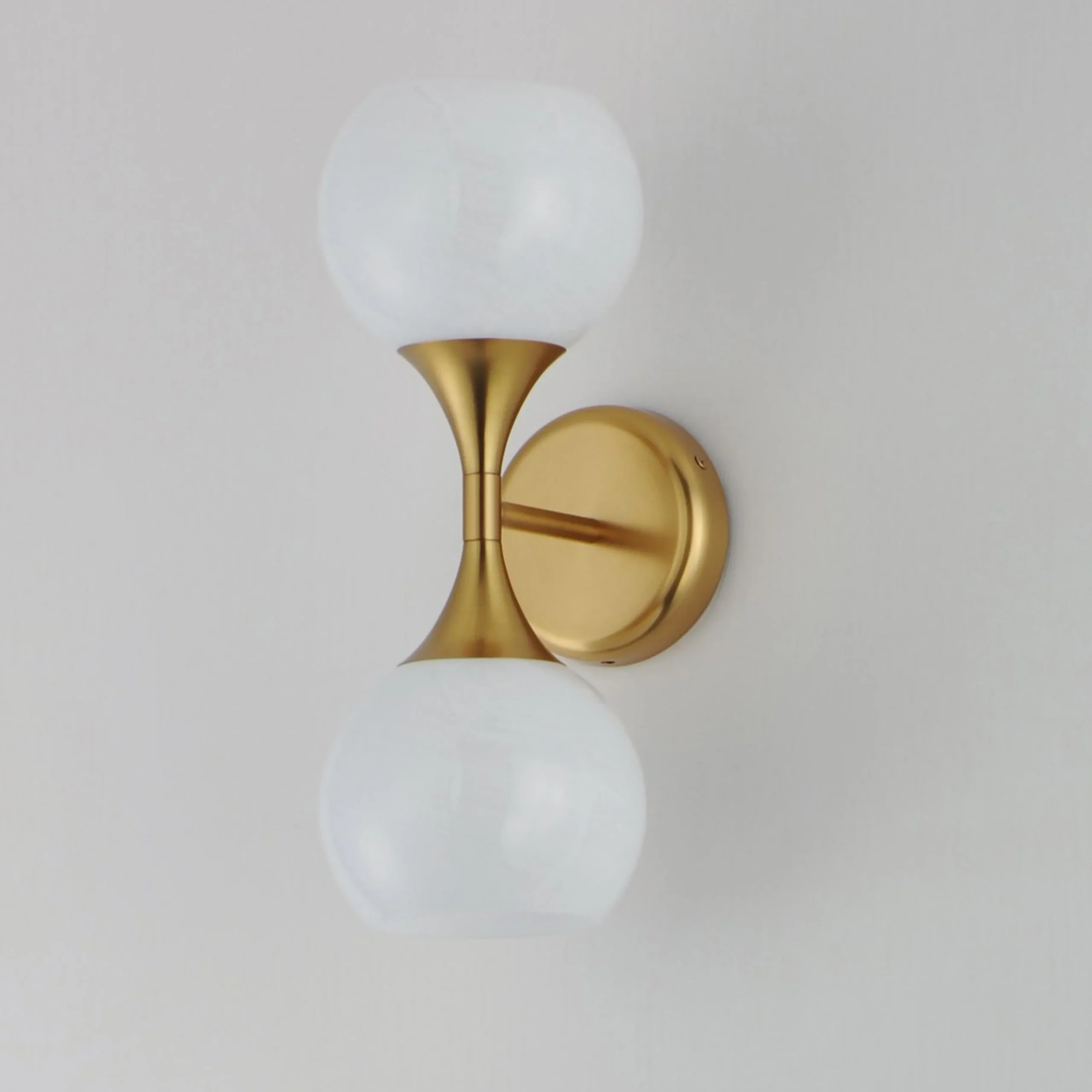 Pulsar Bath Scone - 2 Light
