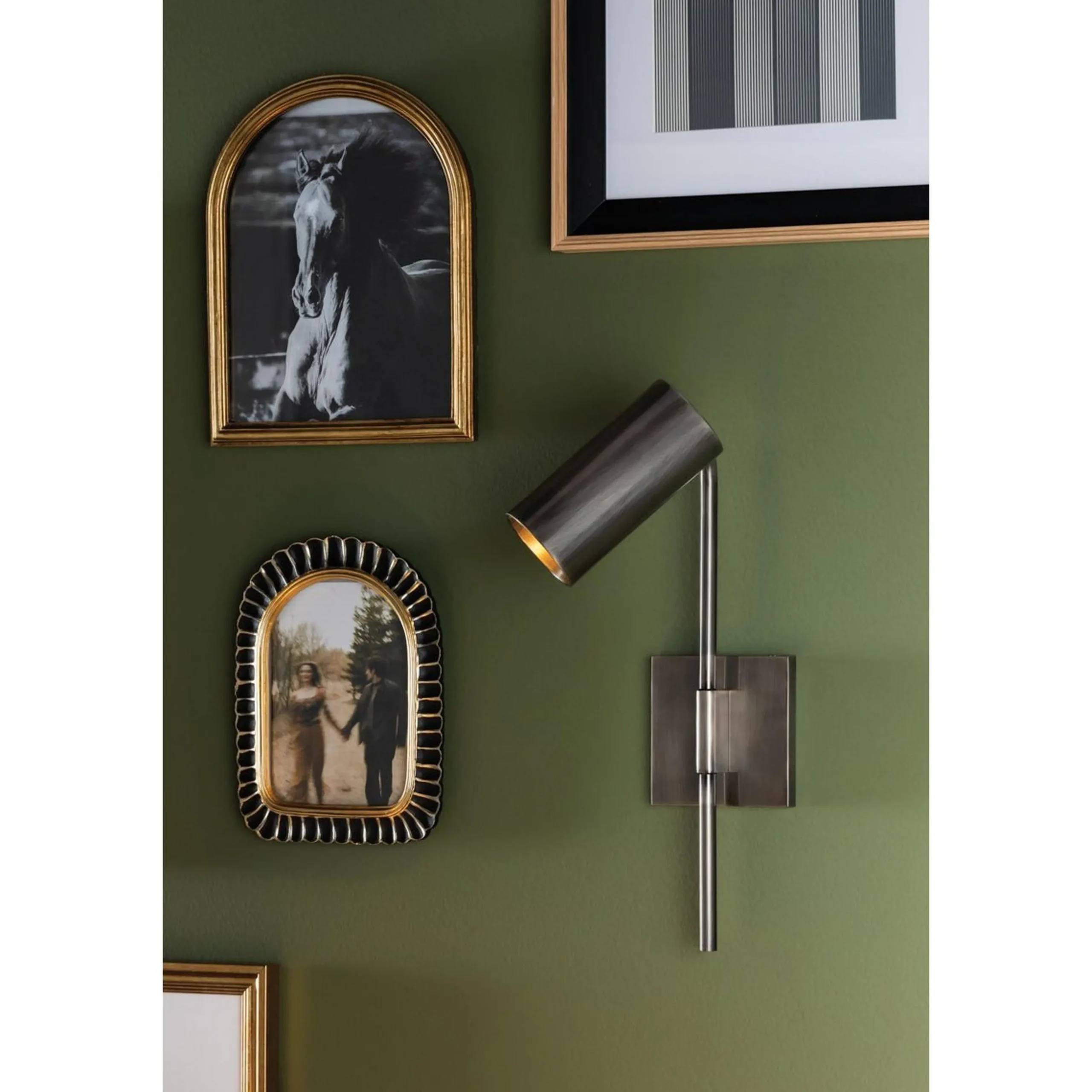Quan Swing Arm Sconce