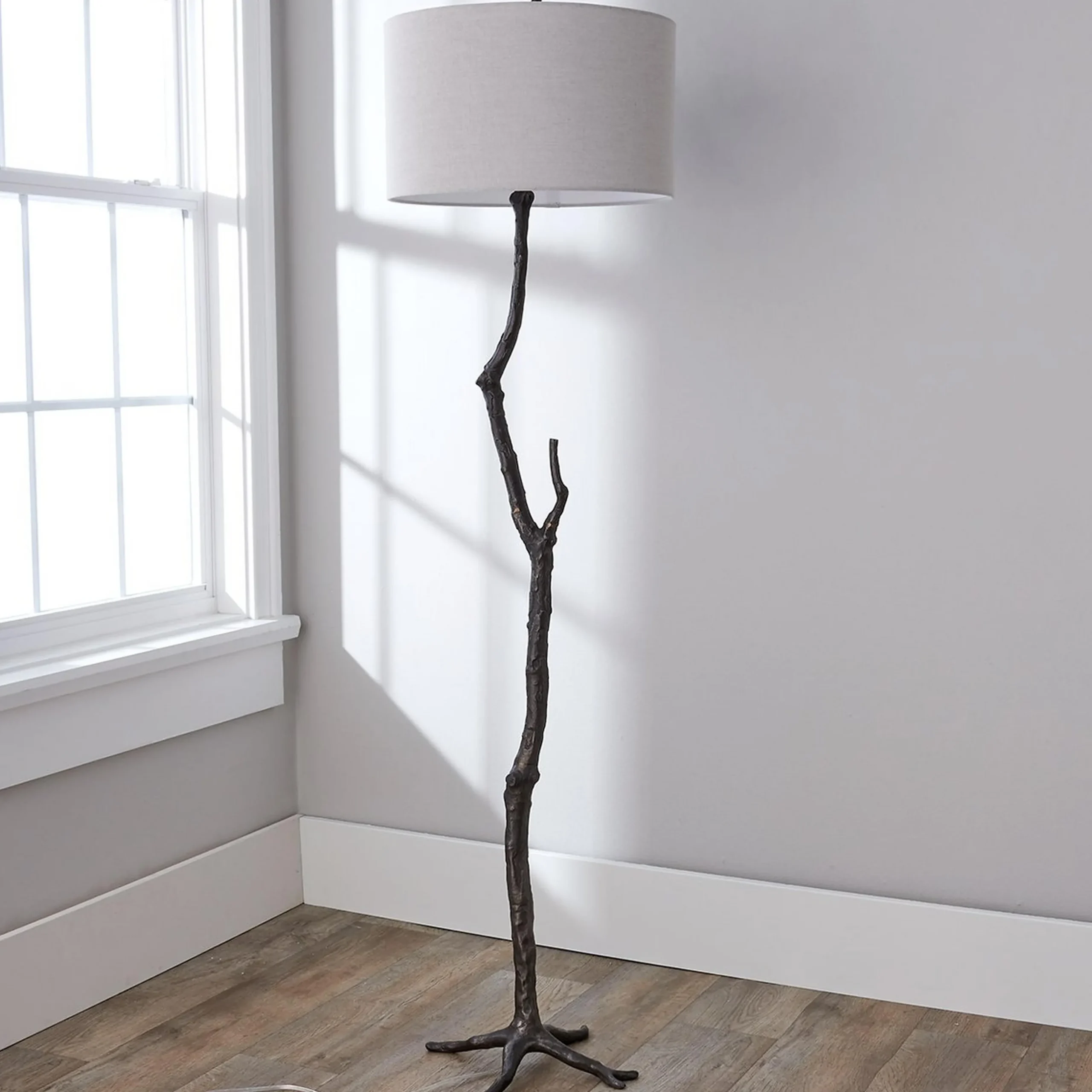 Ramus Floor Lamp