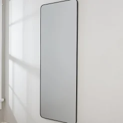 Refreshingly Rectangular Lean Mirror