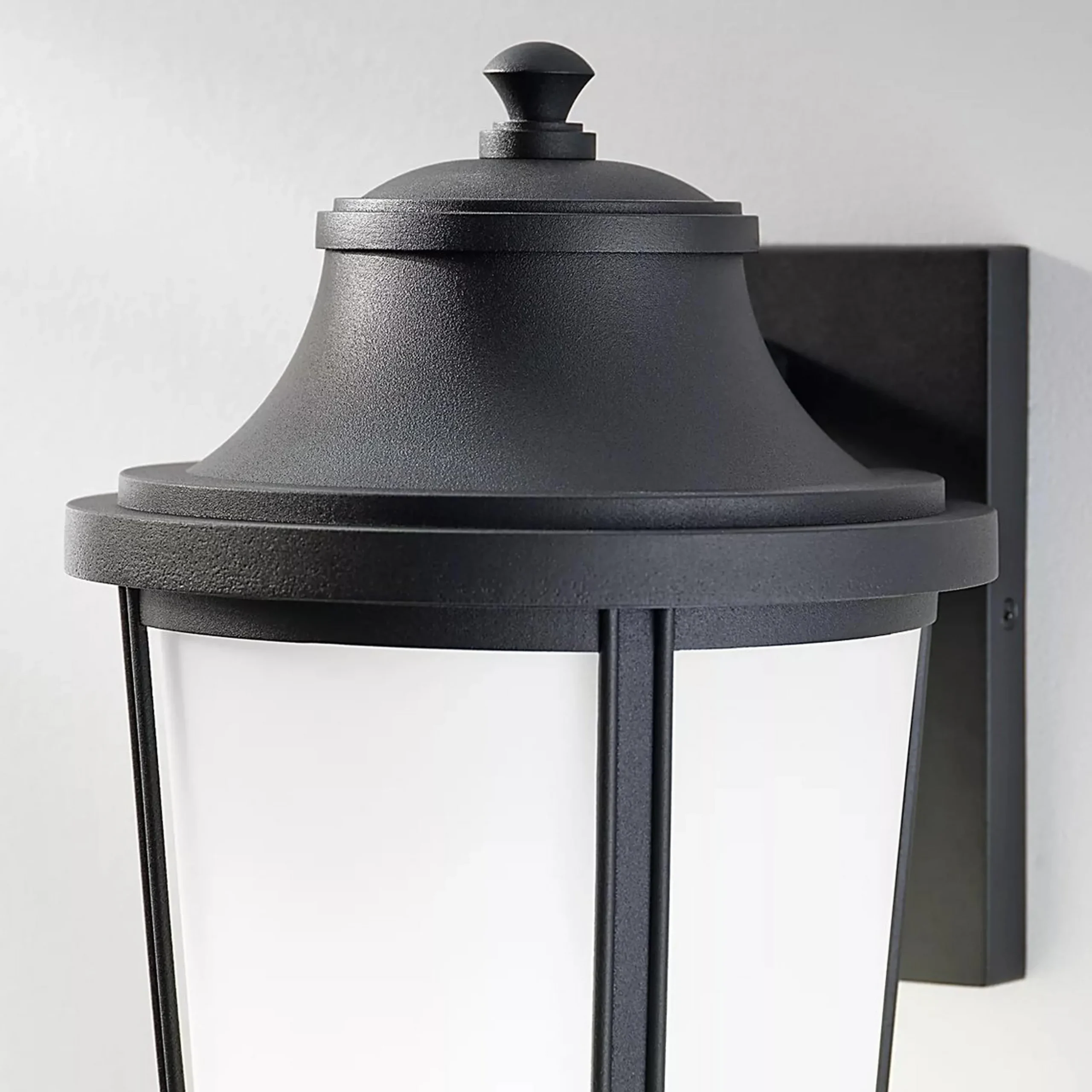 Reverie Outdoor Sconce - Medium