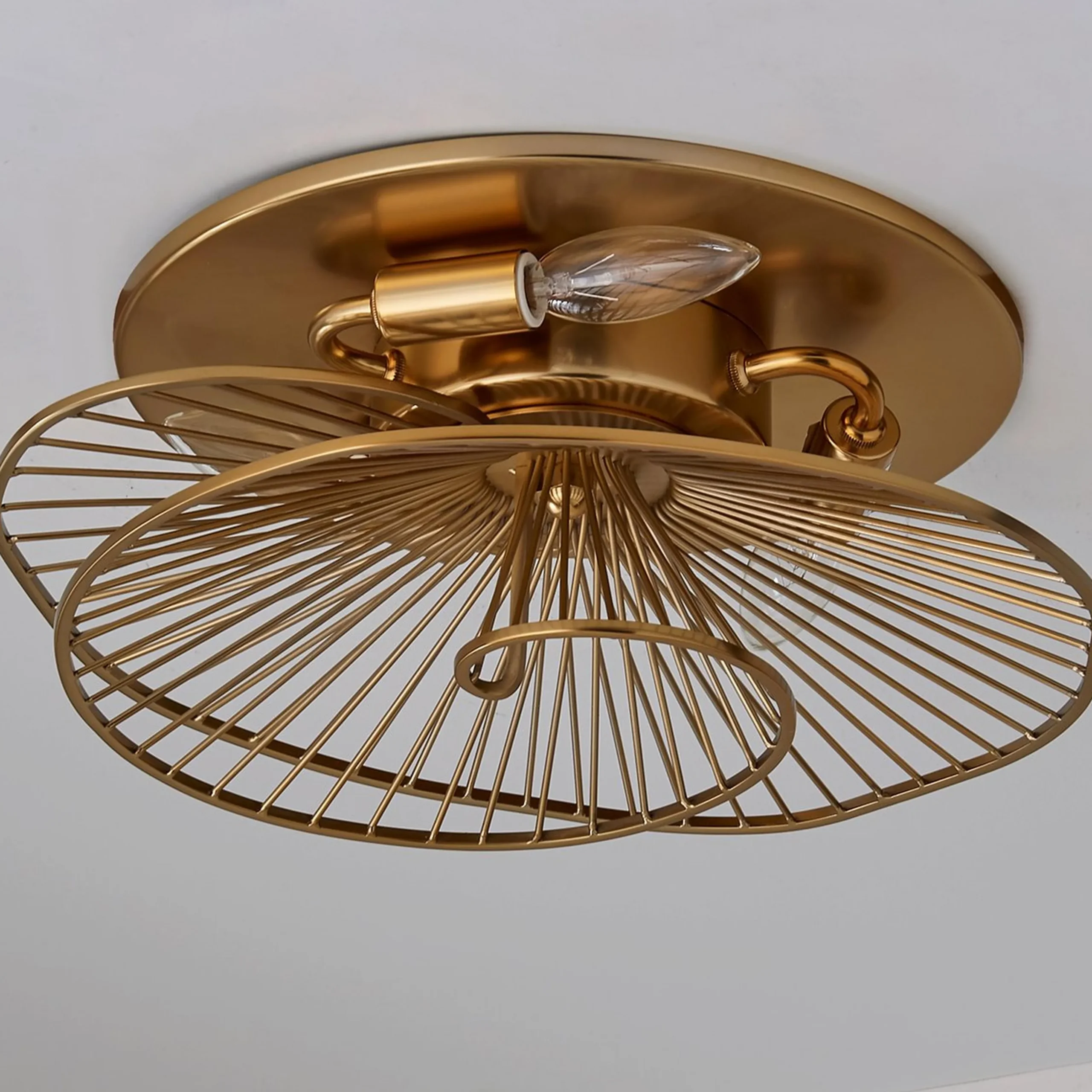 Ribbon Swirl Ceiling Light