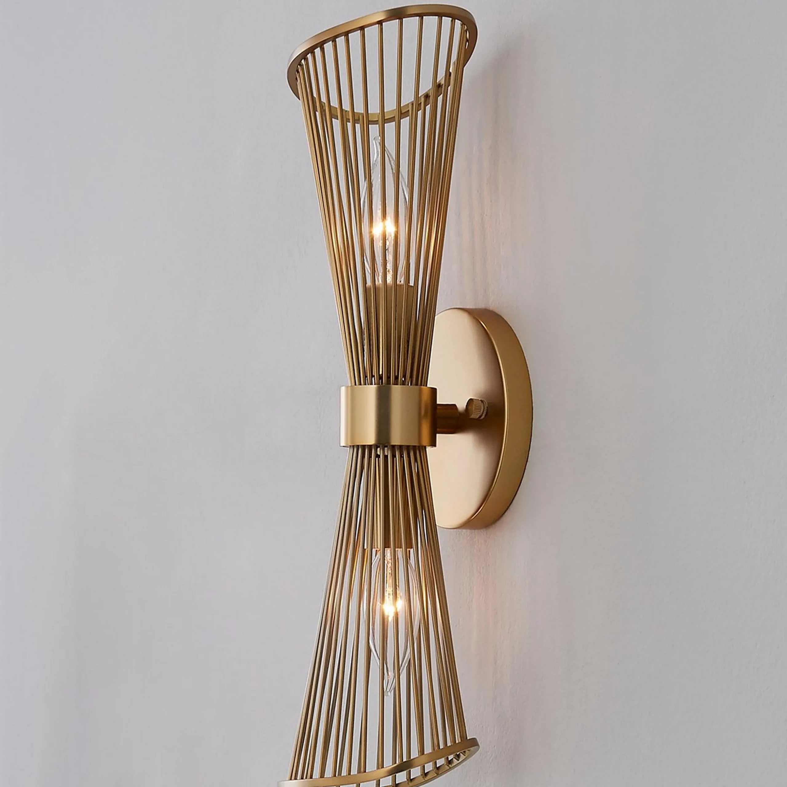 Ribbon Swirl Sconce