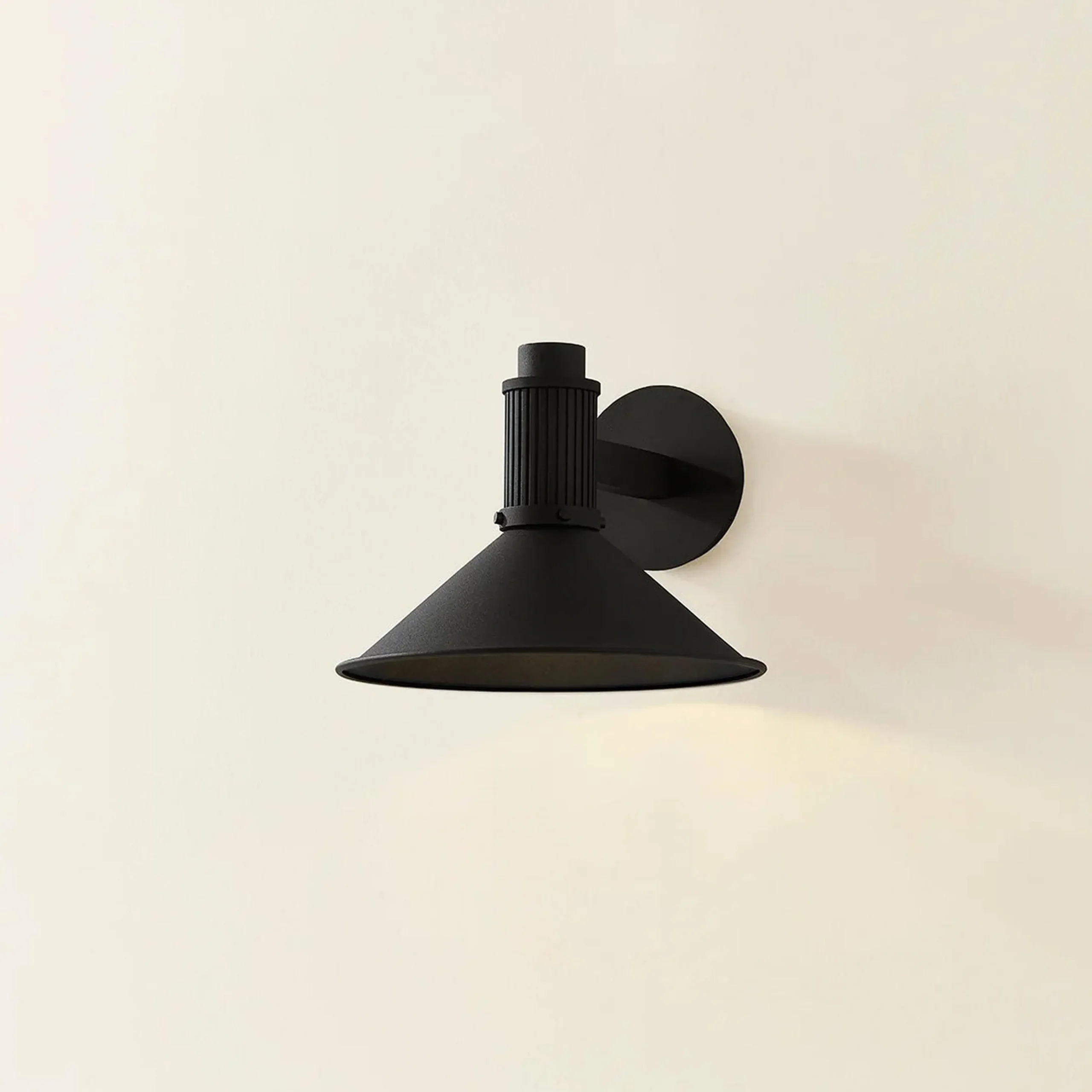 Rocky Outdoor Sconce - Small