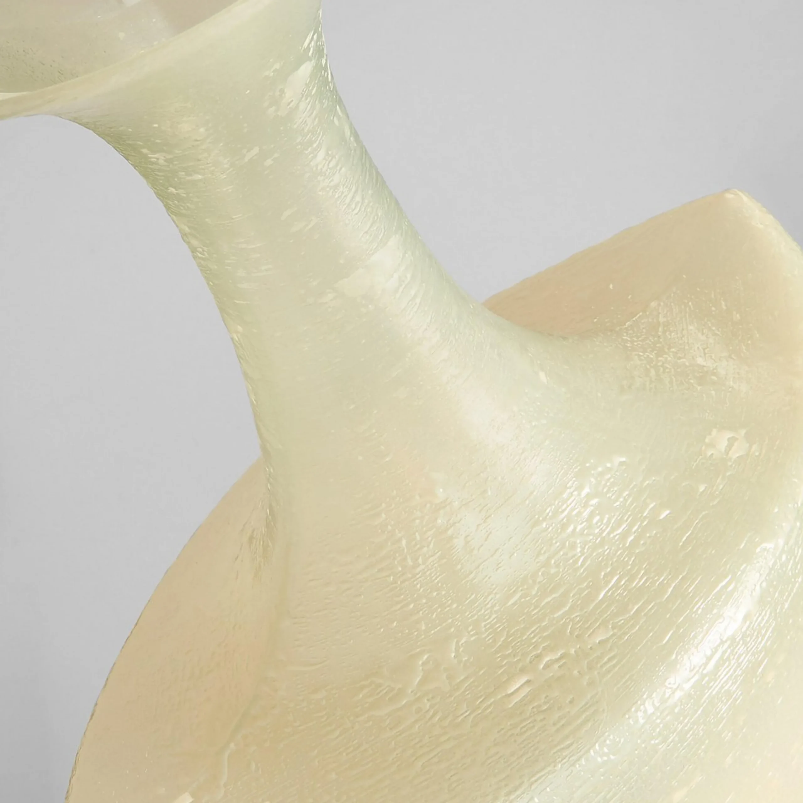 Roya Vase