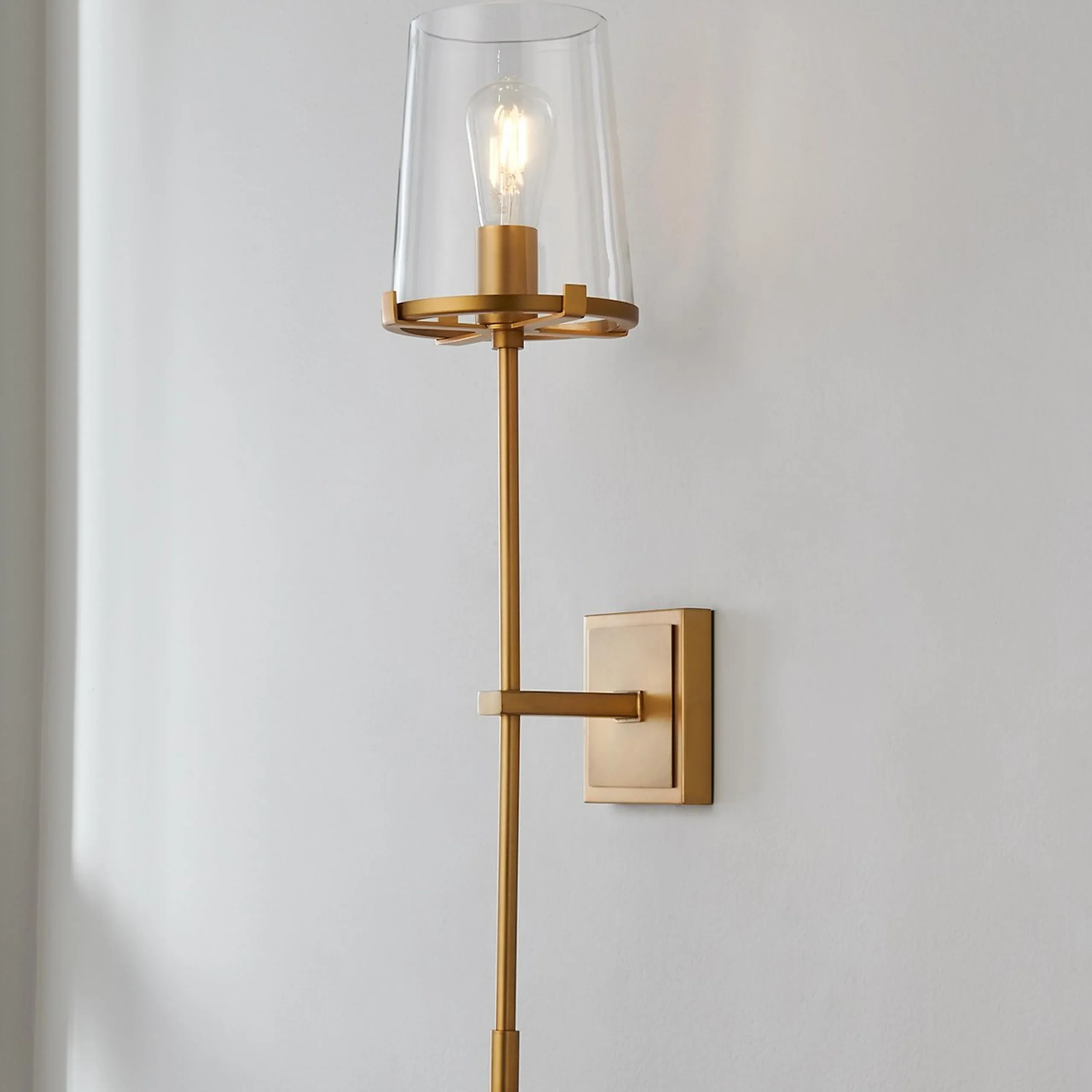 Santhos Sconce
