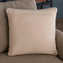 Saskia Pillow
