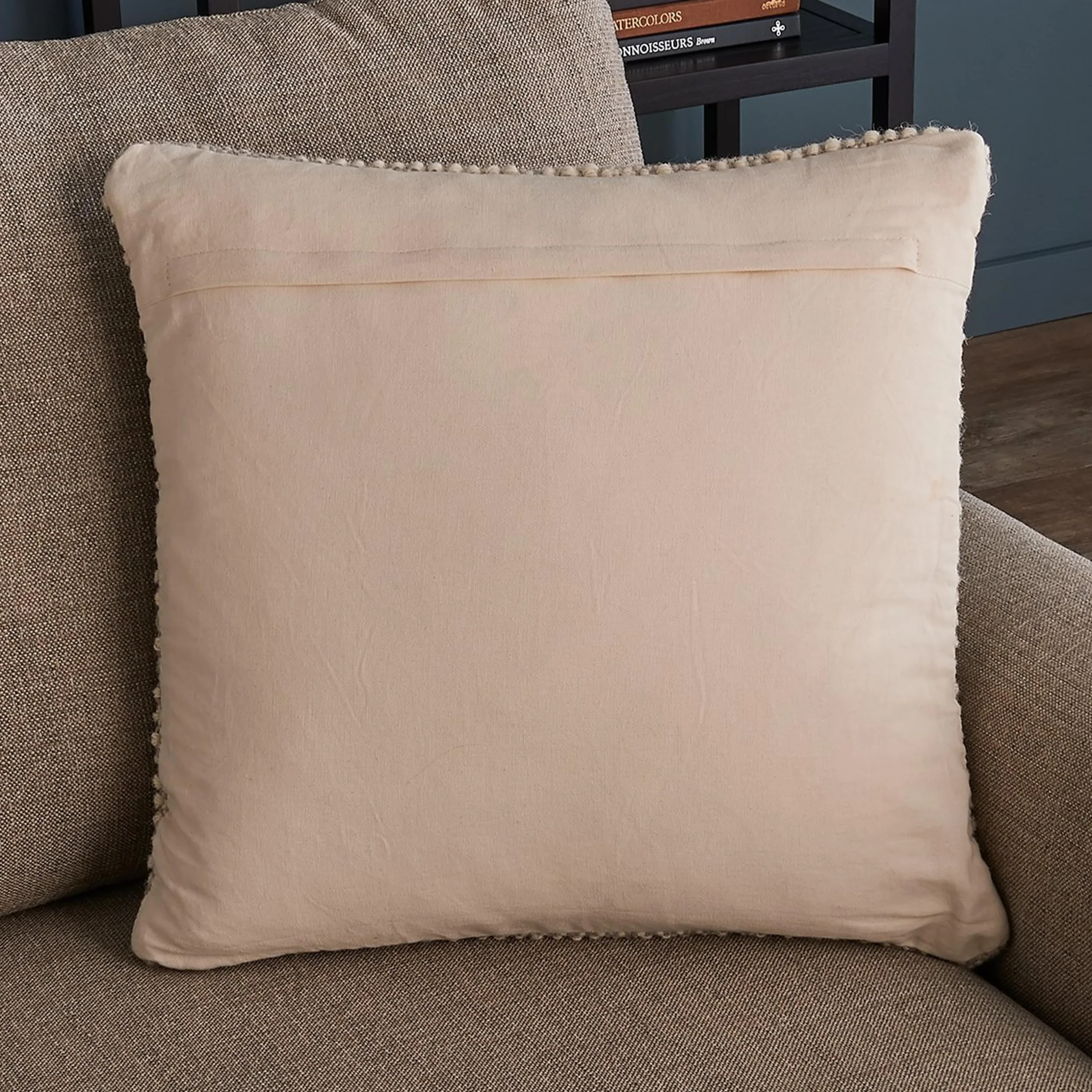 Saskia Pillow