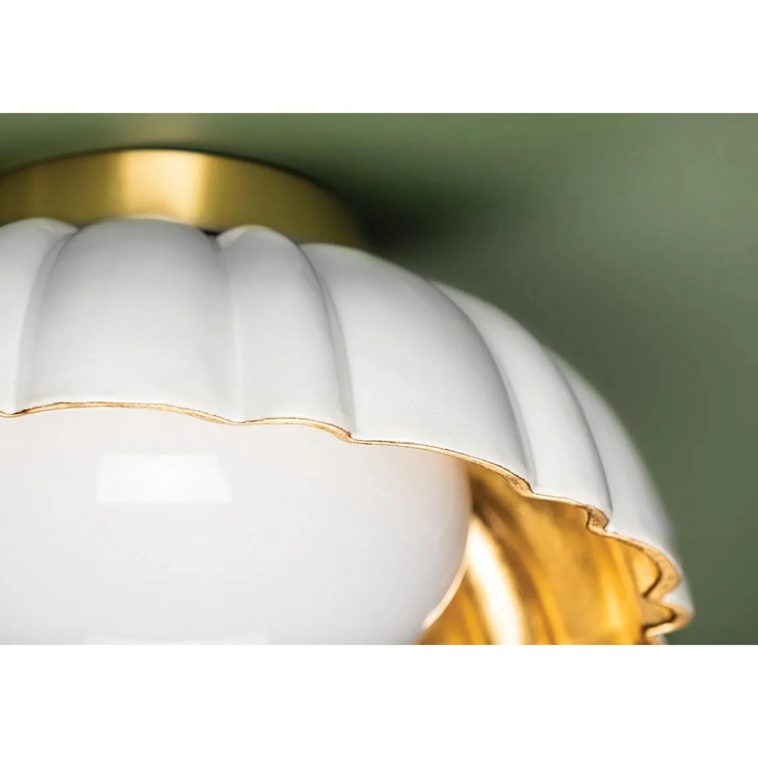 Scalloped Ceramic Ceiling Light