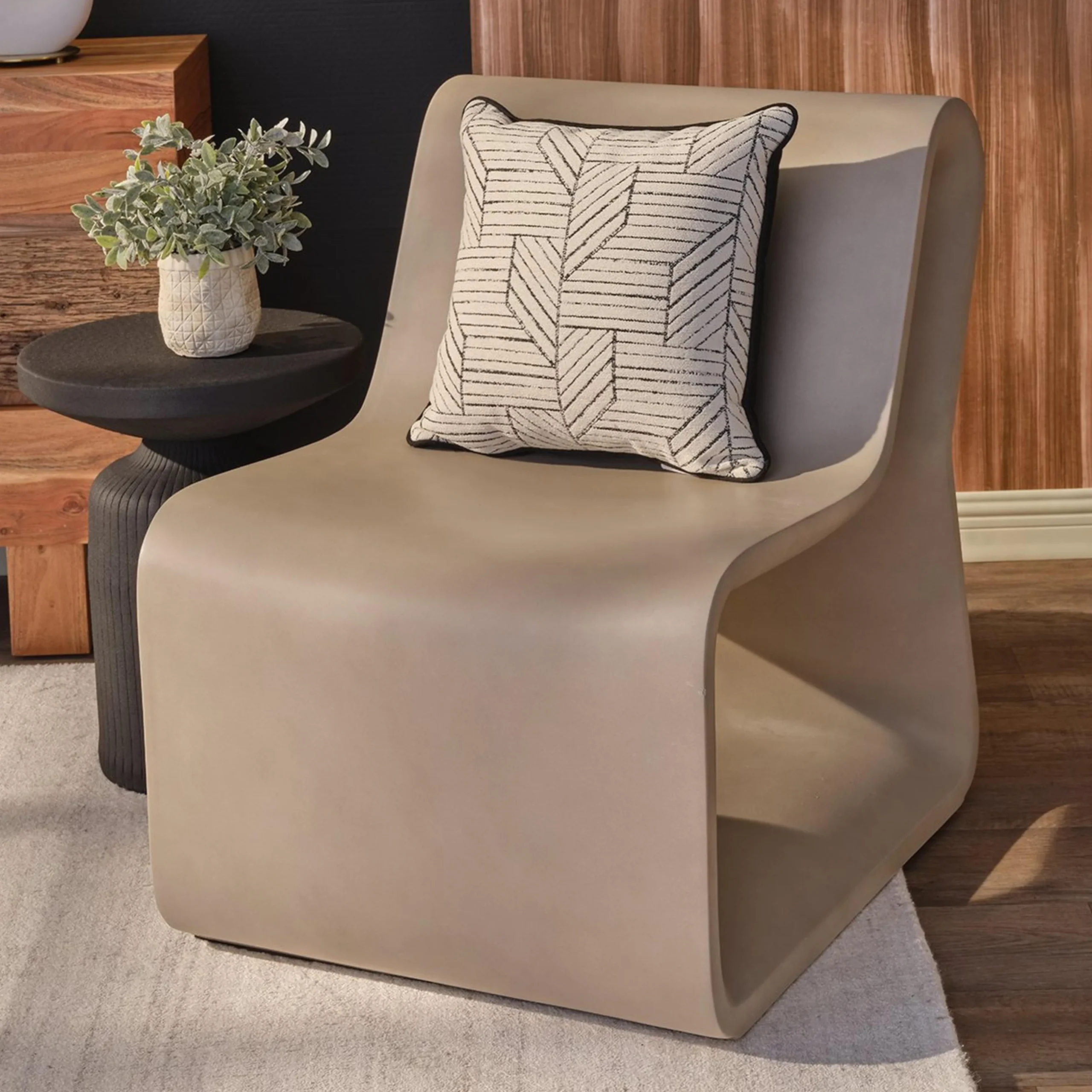 Scylla Outdoor Chair