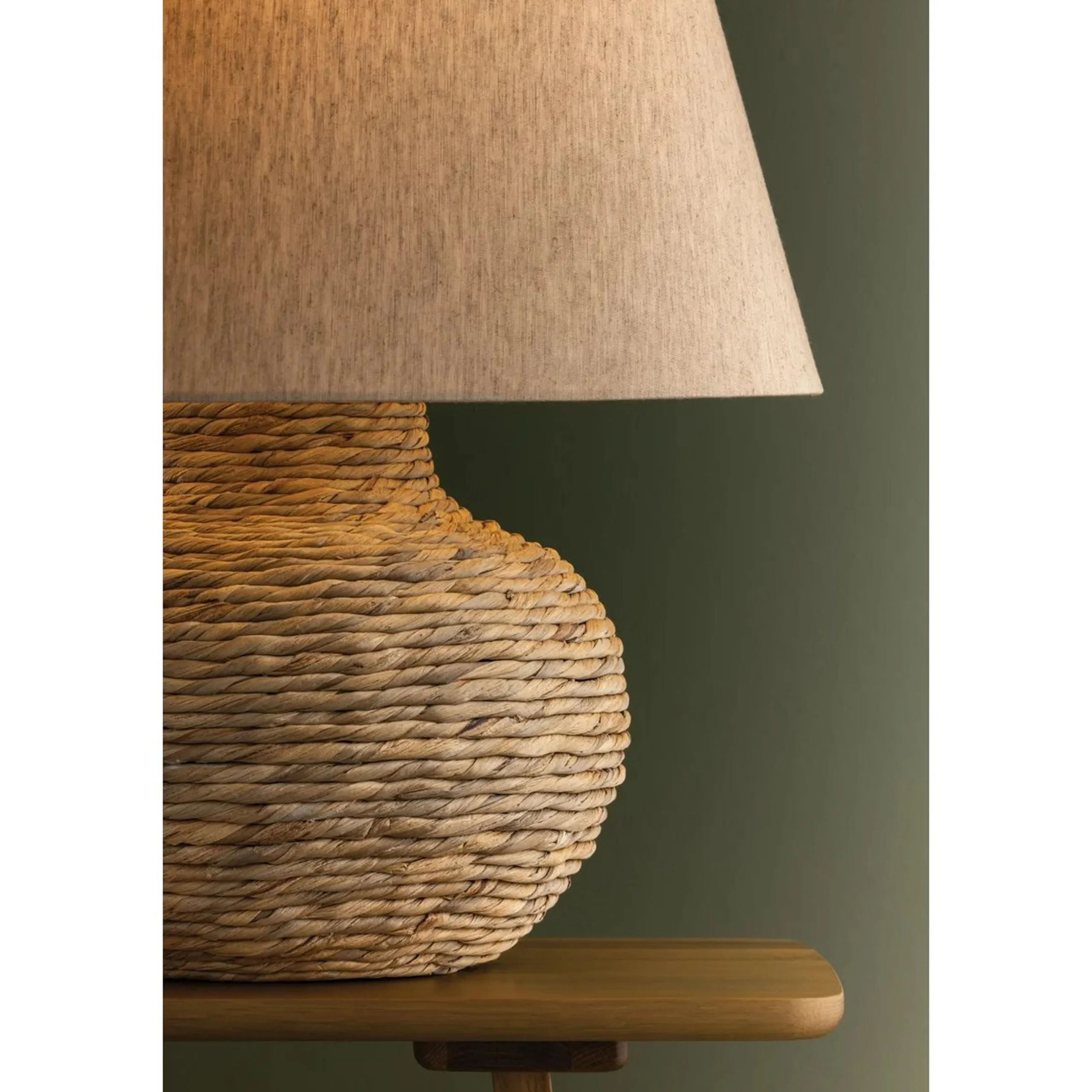 Sepal Table Lamp