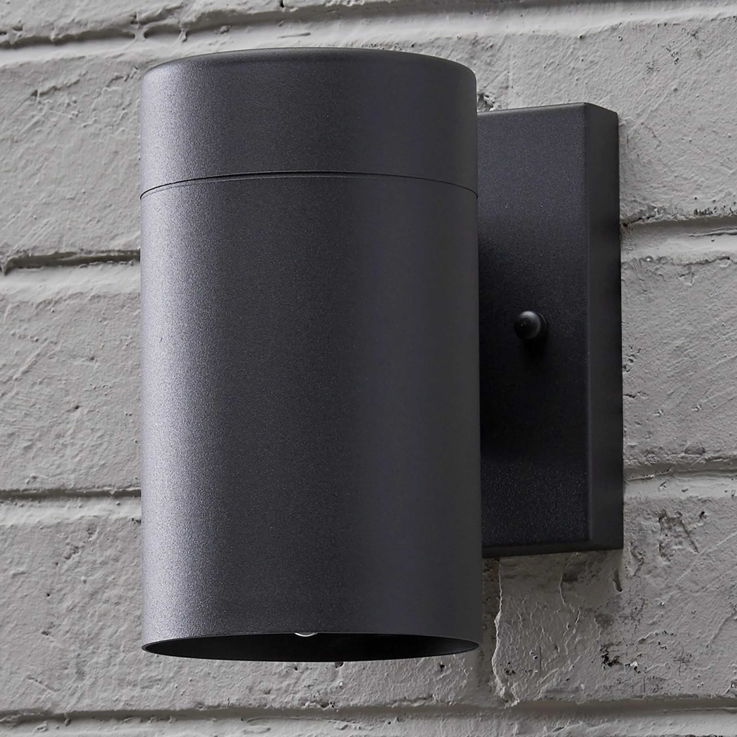 Sleek Minimalist Outdoor Sconce