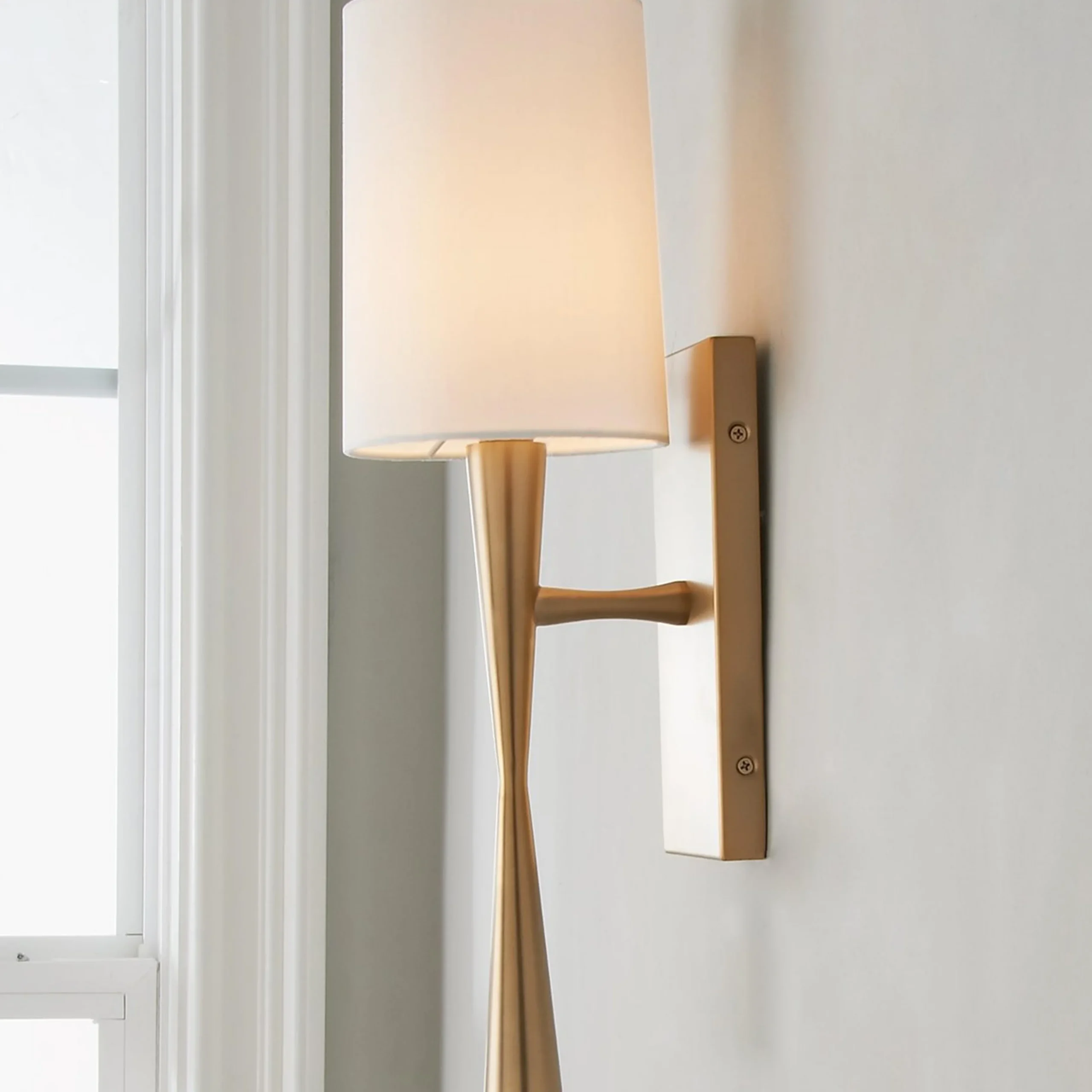 Slim Hourglass Bar Sconce