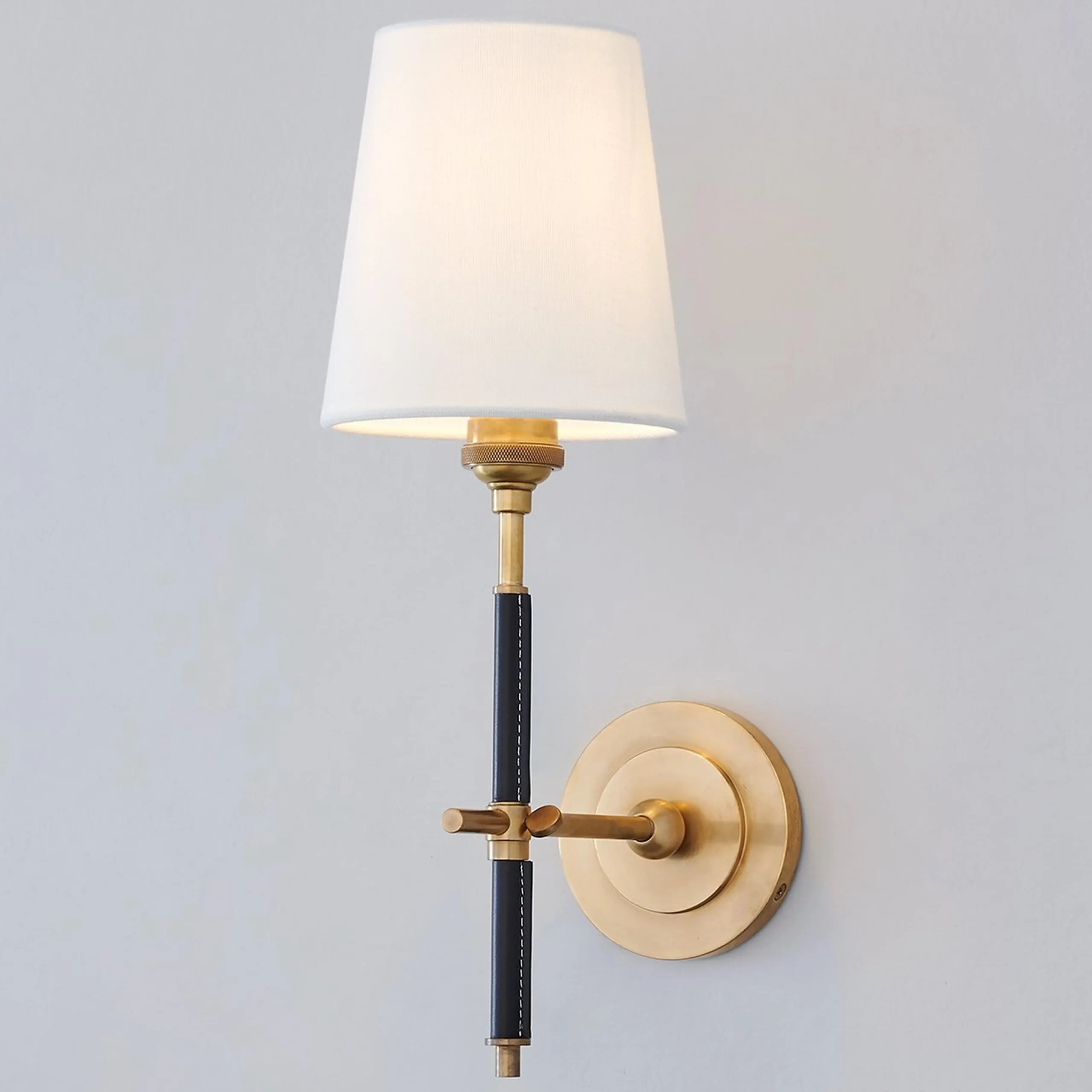 Soho Leather Sconce